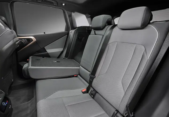 BMW X3 2022, foto 28