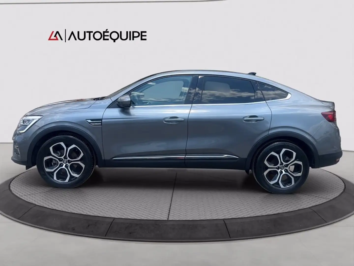 Renault Arkana 1.6 E-Tech full hybrid Intens 145cv Grigio - 2
