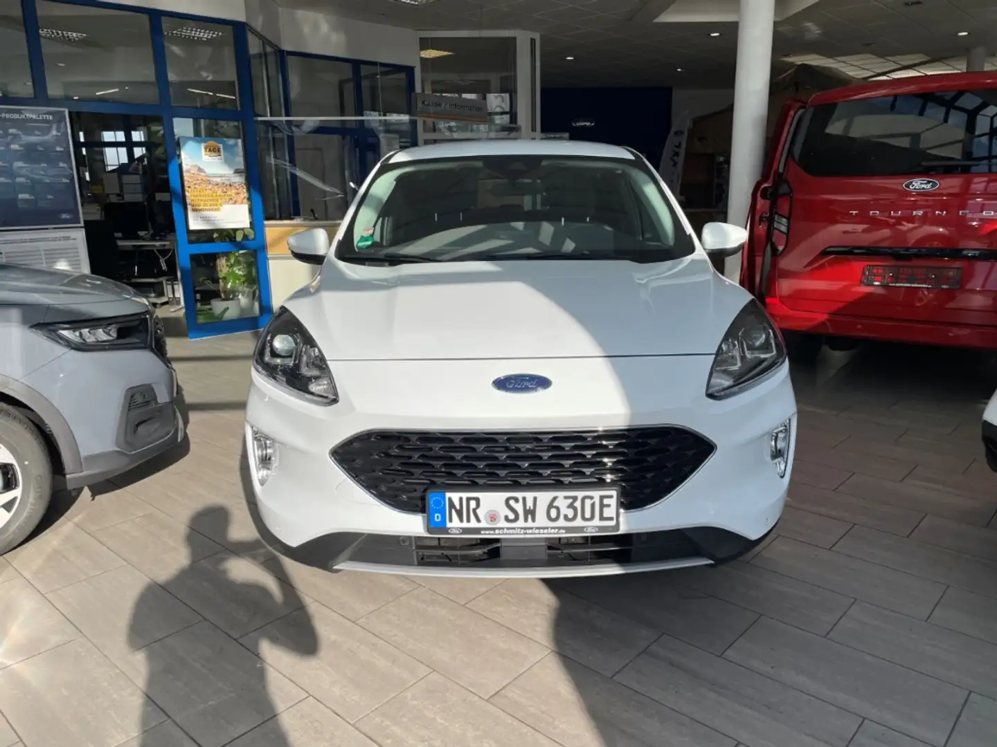 Ford Kuga Plug-In Hybrid Cool & Connect 2.5 Duratec 225PS Au Білий - 2