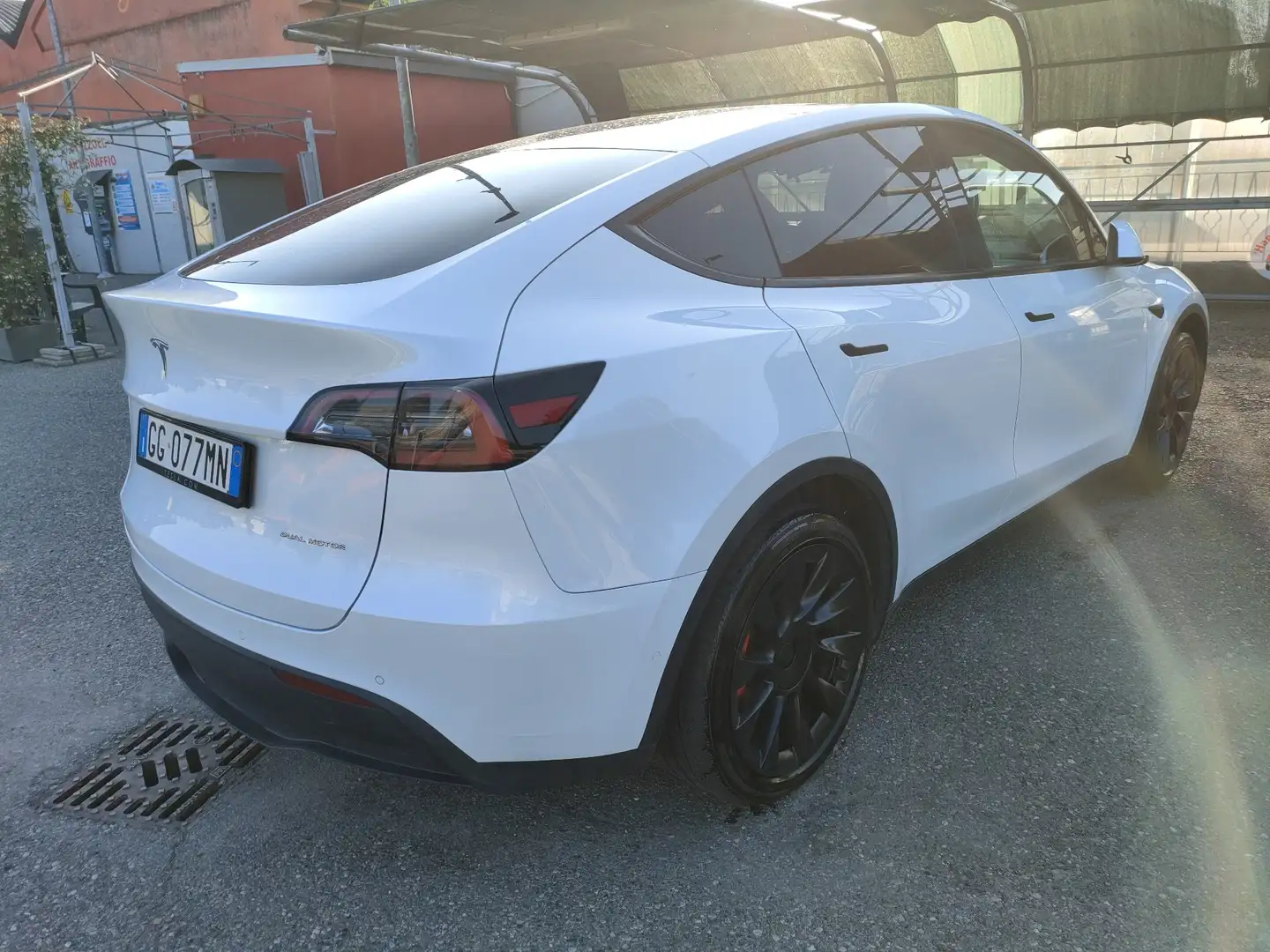 Tesla Model Y Long Range Dual Motor awd - 2