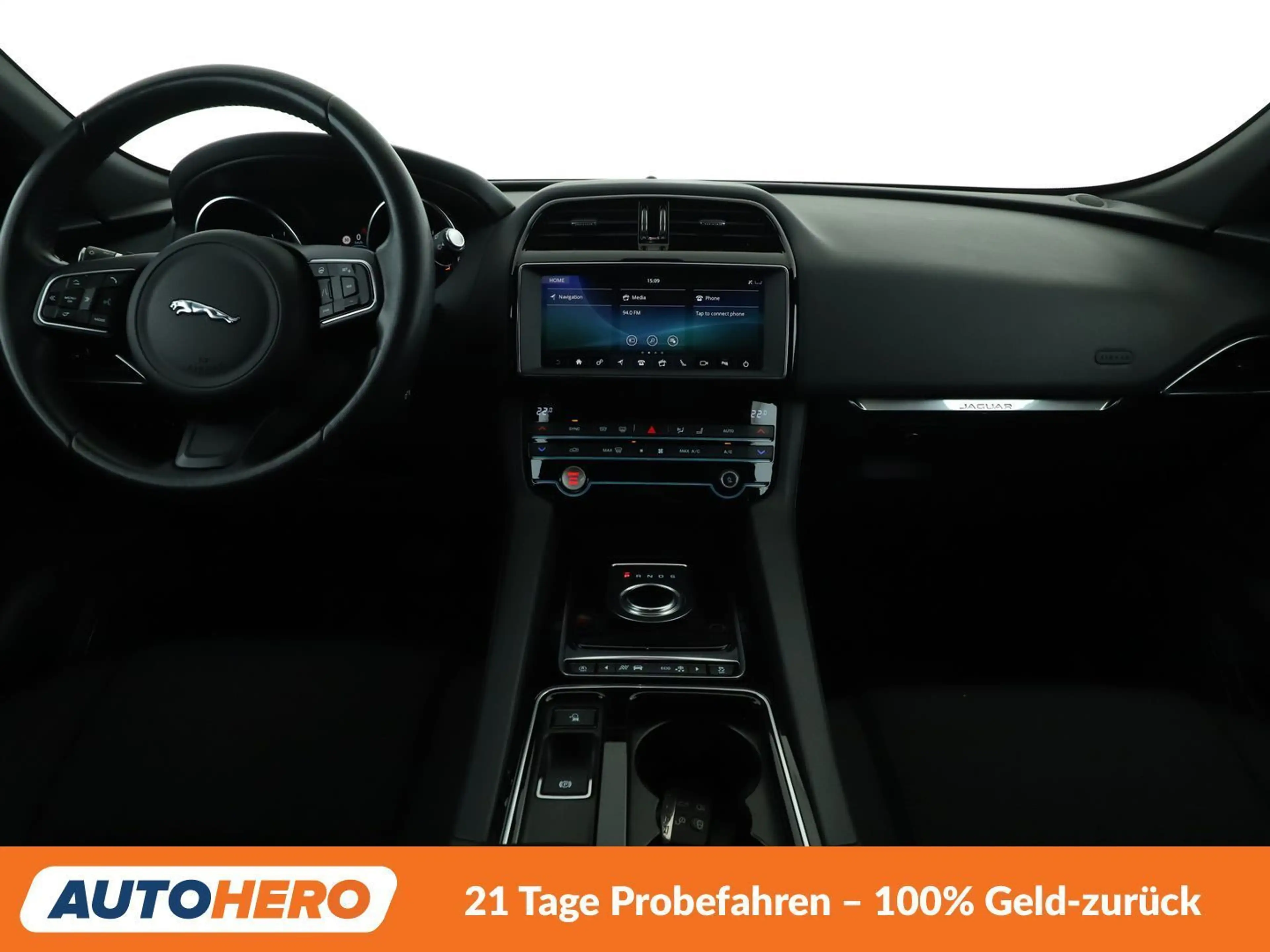 Jaguar F-Pace 25t Pure AWD Aut.*NAVI*ACC*CAM*PDC*SHZ* — photo 12