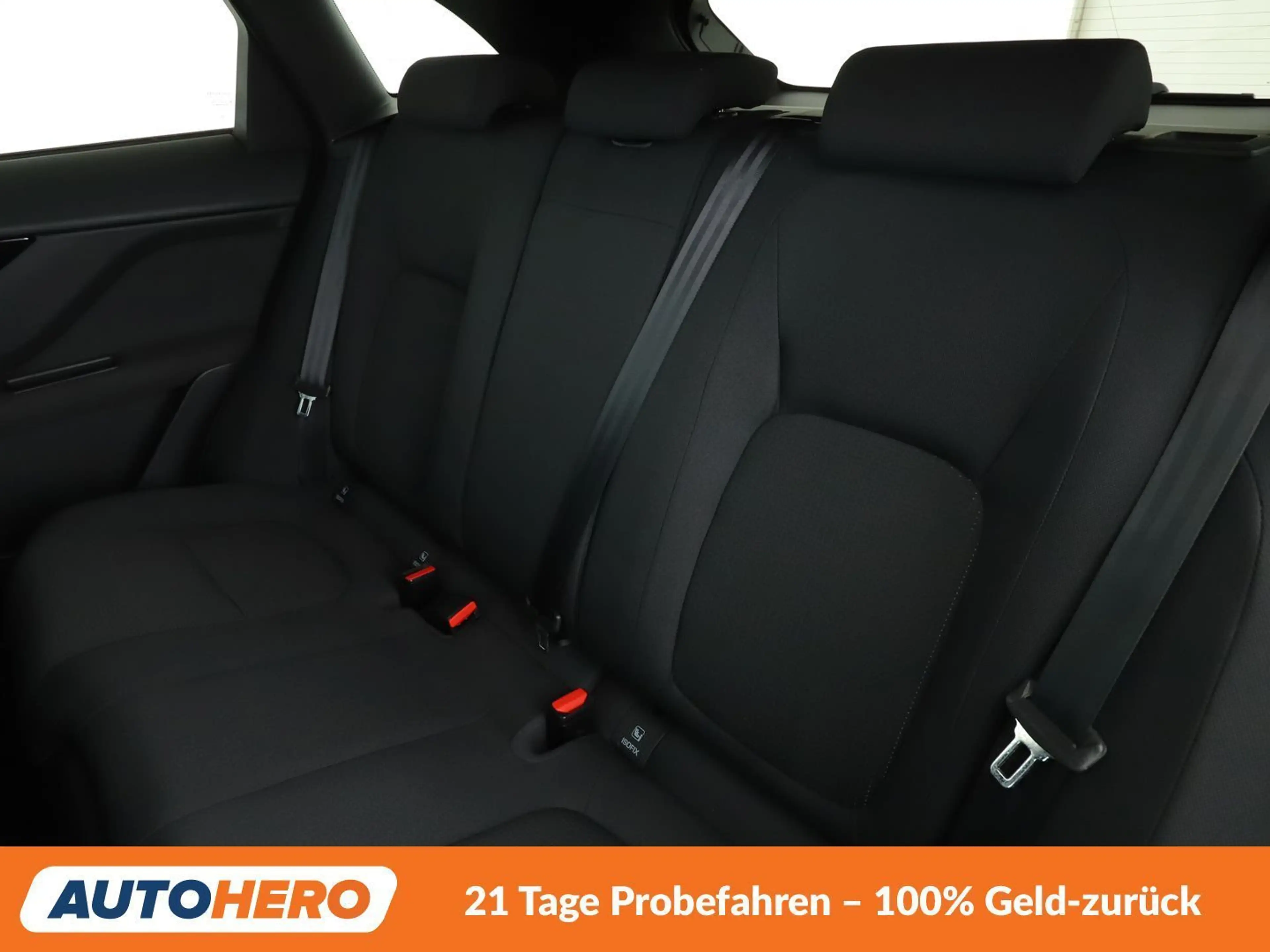 Jaguar F-Pace 25t Pure AWD Aut.*NAVI*ACC*CAM*PDC*SHZ* — photo 14