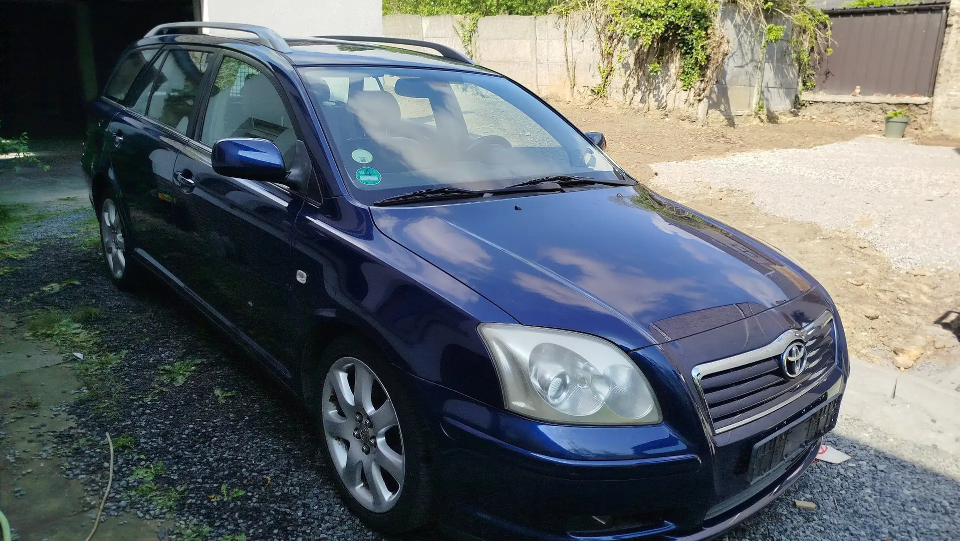 Toyota Avensis 2.0 VVT-i Combi Travel export good condition - 2