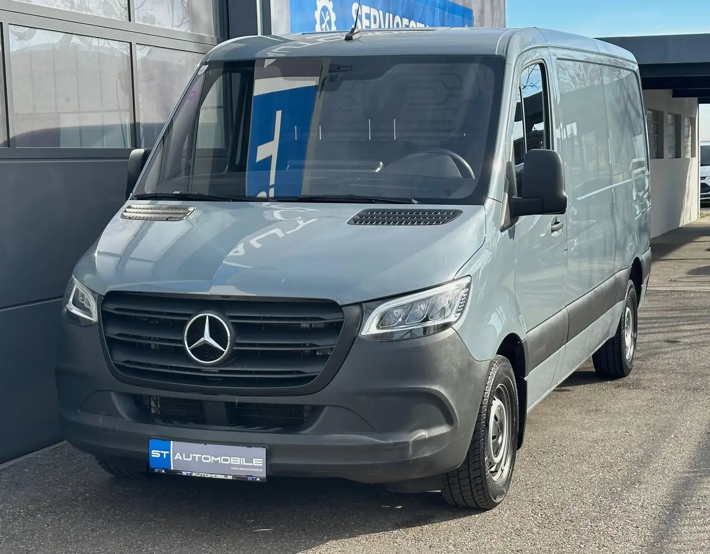 Mercedes-Benz Sprinter 317 CDI FWD L2 Aut. // AHK // NETTO: 30.825,-- Gris - 1