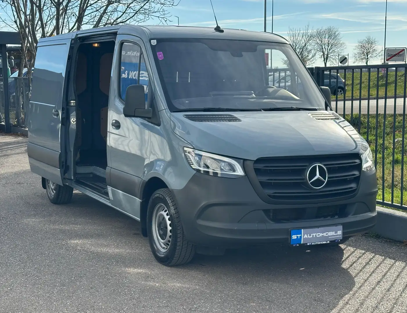 Mercedes-Benz Sprinter 317 CDI FWD L2 Aut. // AHK // NETTO: 30.825,-- Gris - 2