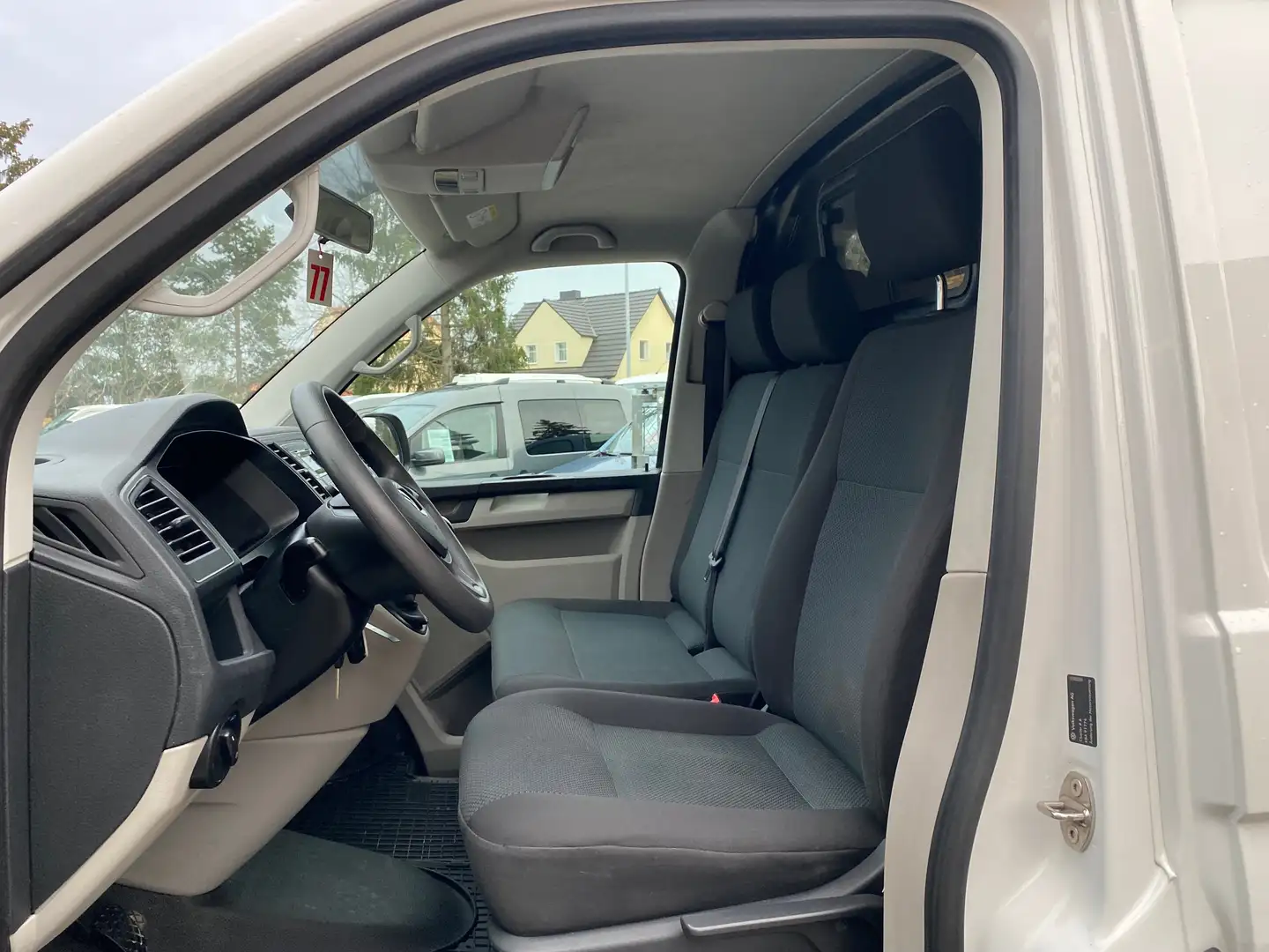 Volkswagen T6 Transporter Kasten - ZV  -  Klima  -  19% MwSt. ausweisbar !!! Weiß - 2