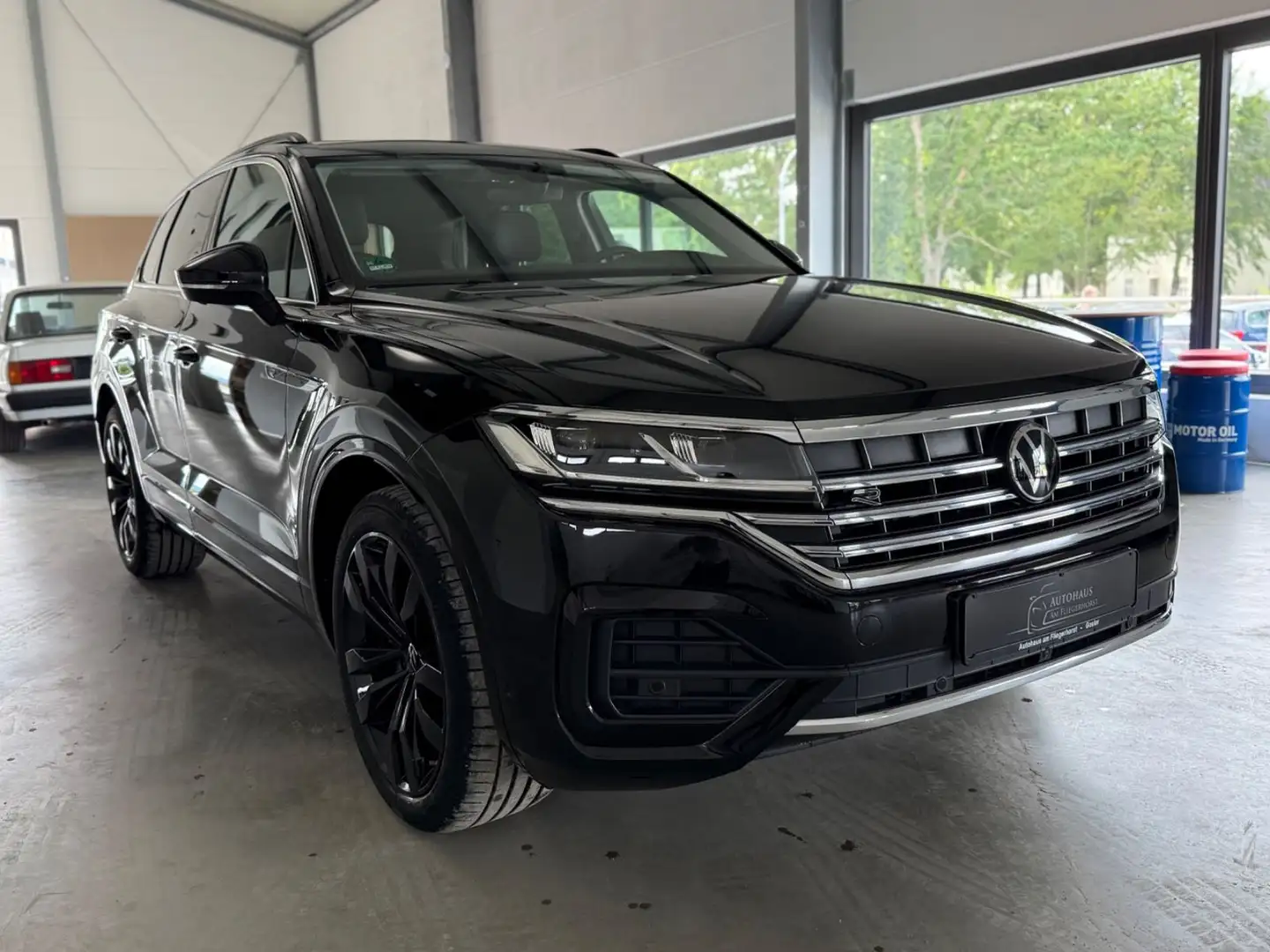 Volkswagen Touareg R-Line 4Motion LED/ACC/360/Stand-HZ/Pano Negro - 2