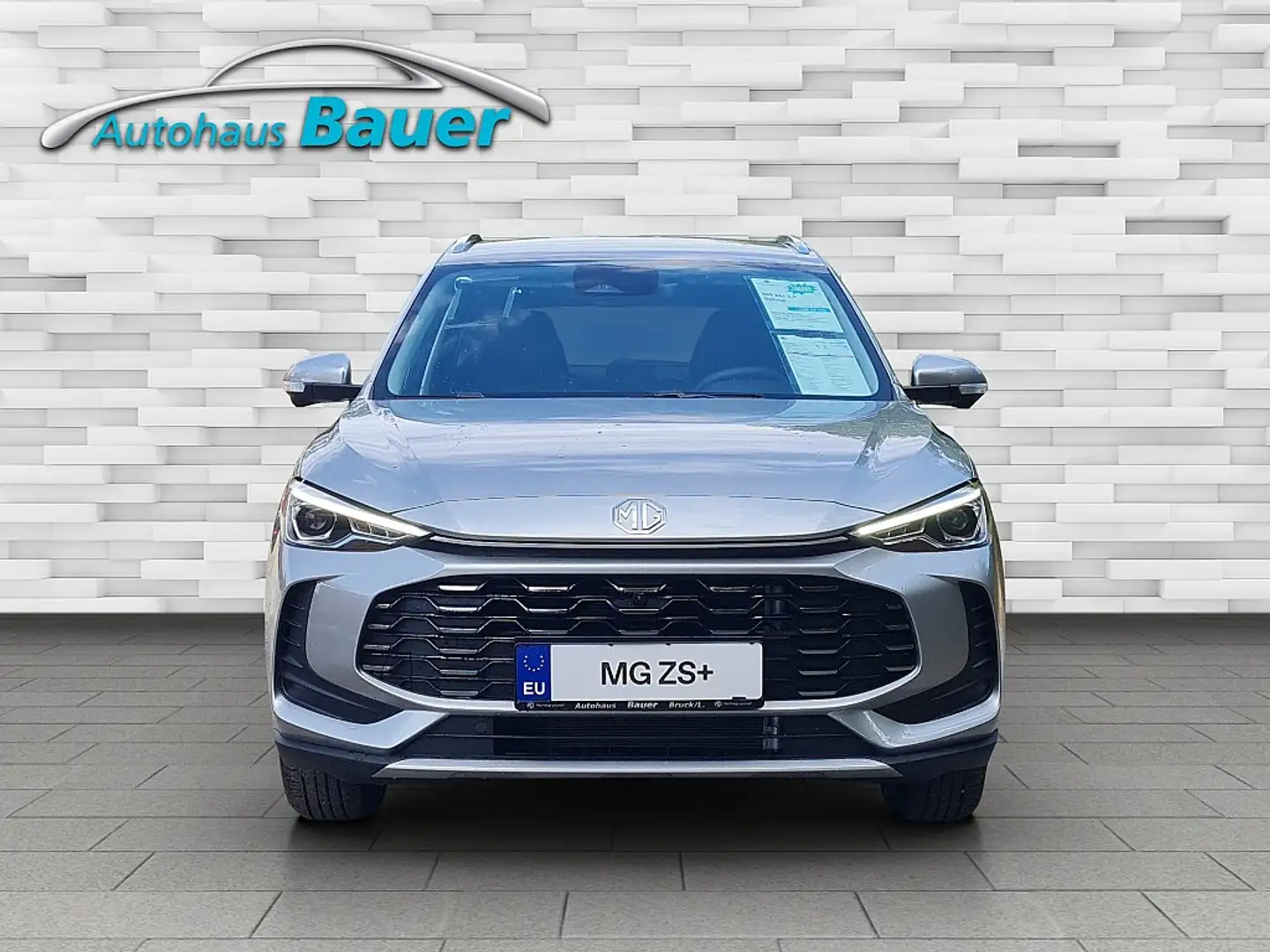 MG ZS + 1.5 Deluxe Silber - 2