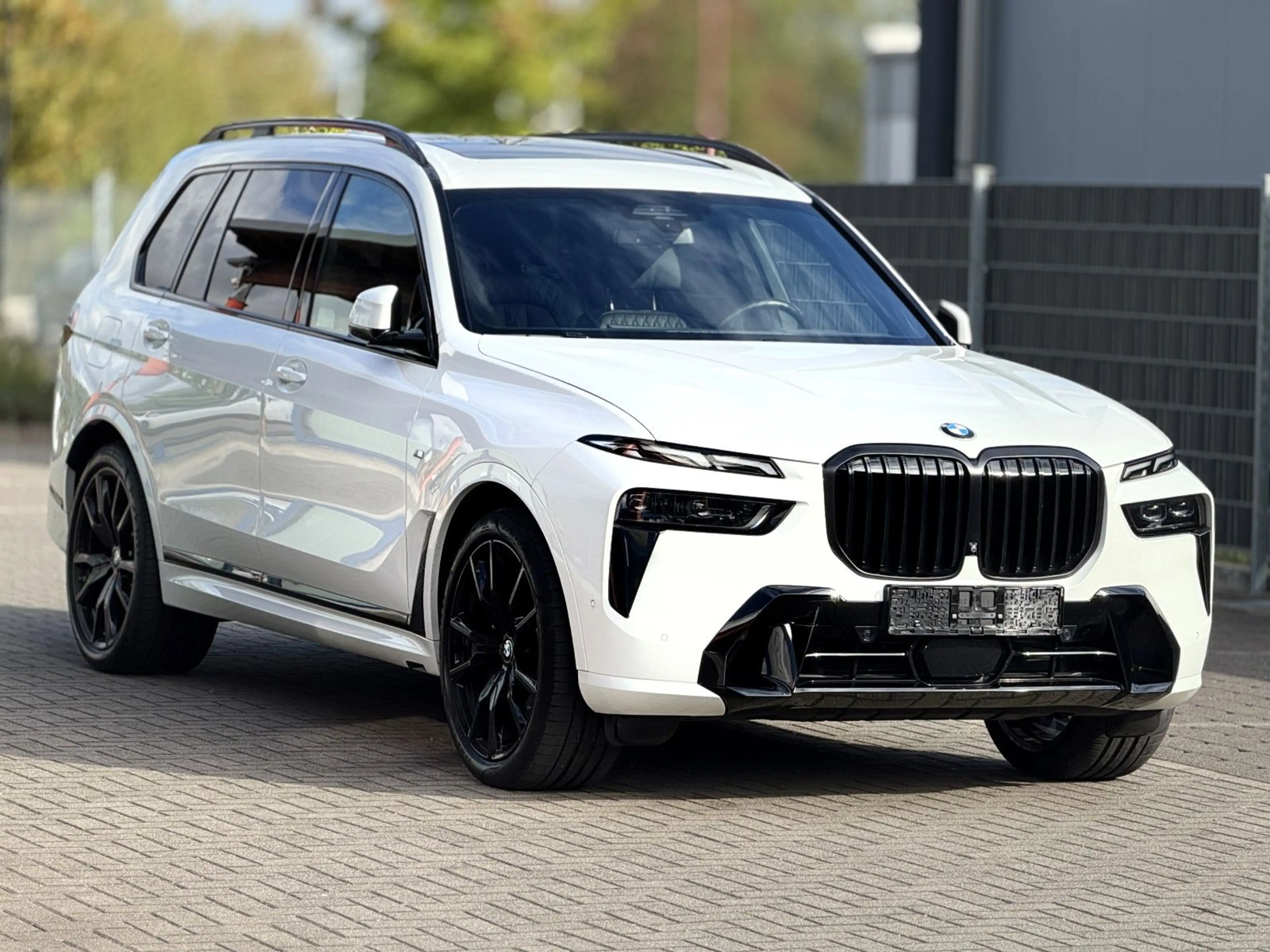 BMW X7 *40d*M-SPORT*ACC*ICON*HUD*LEDER*LED*ASSIST*22" — photo 3