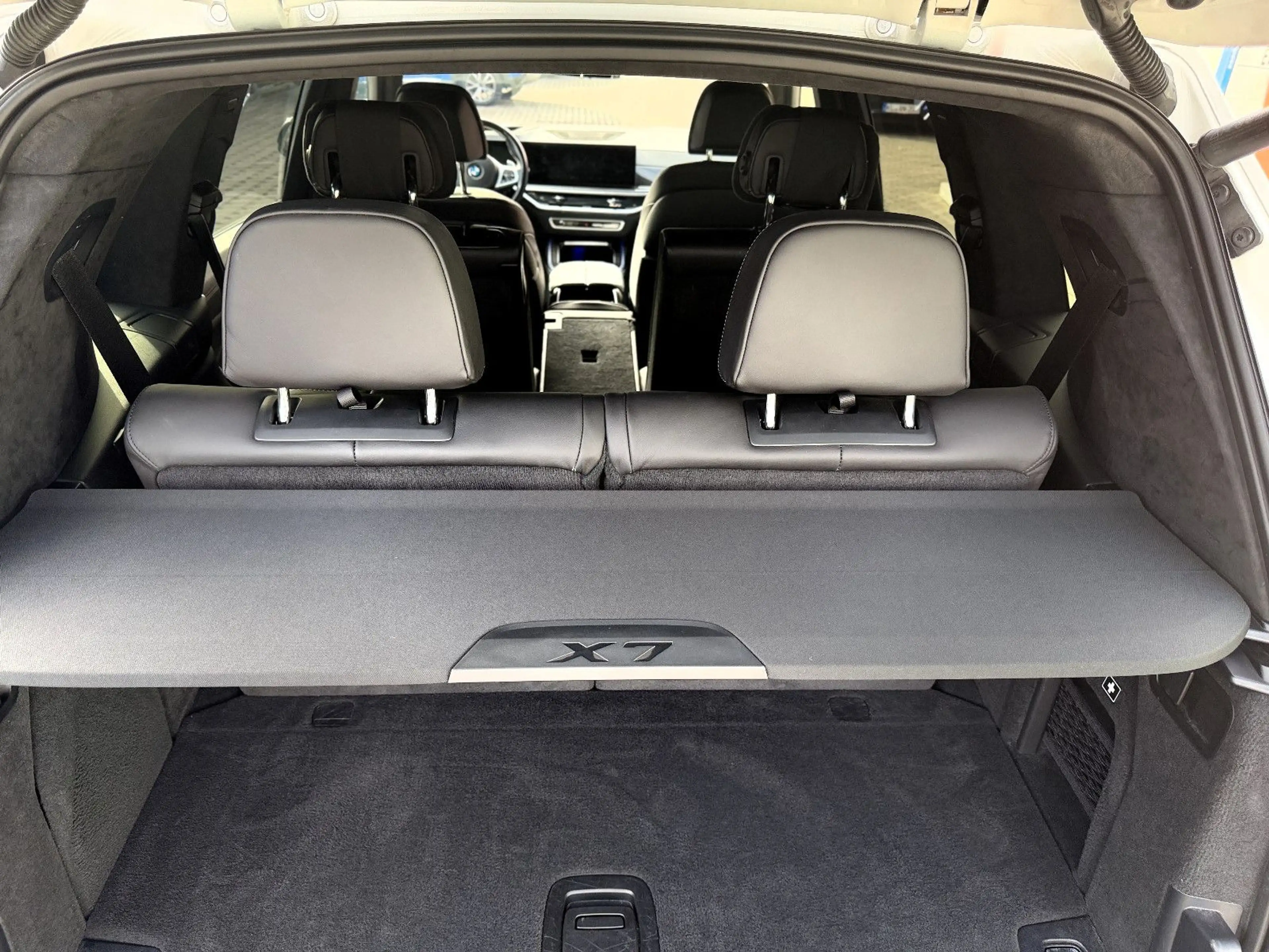 BMW X7 *40d*M-SPORT*ACC*ICON*HUD*LEDER*LED*ASSIST*22" — photo 14