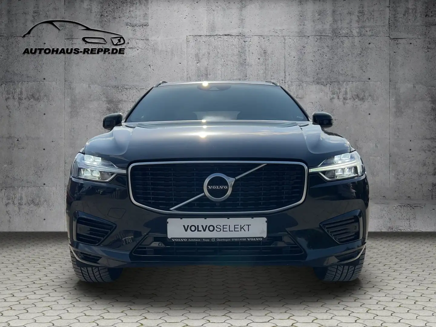 Volvo XC60 T8 Plug-In Hybrid AWD R Design Schwarz - 2