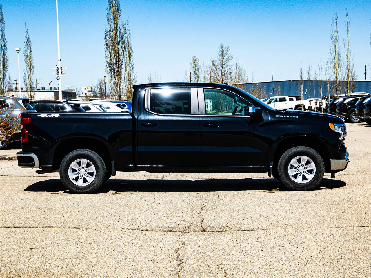 Chevrolet Silverado 1500 снимка Chevrolet Silverado 1500