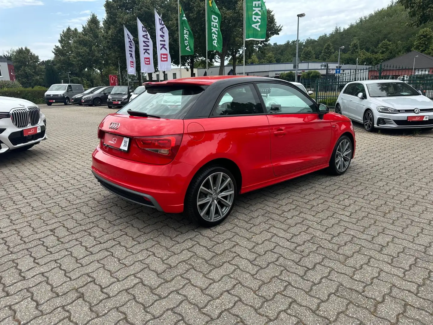 Audi A1 1.2 TFSI S-LINE Klima Bluetooth MFL Alu 17" Rot - 2