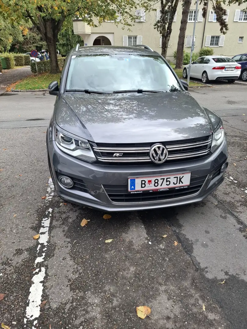 Volkswagen Tiguan 2,0 TDI SCR Sport & Style Grau - 1