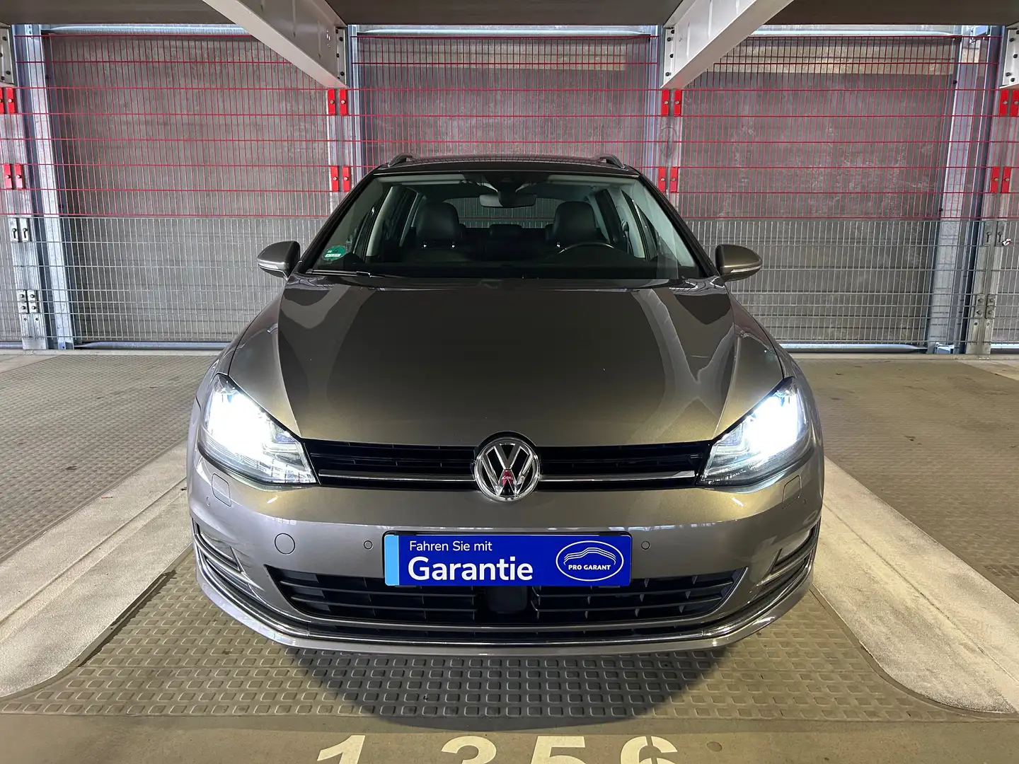 Volkswagen Golf Variant Golf VII Variant Diesel 2.0 TDI BlueMotion Technol Grau - 2