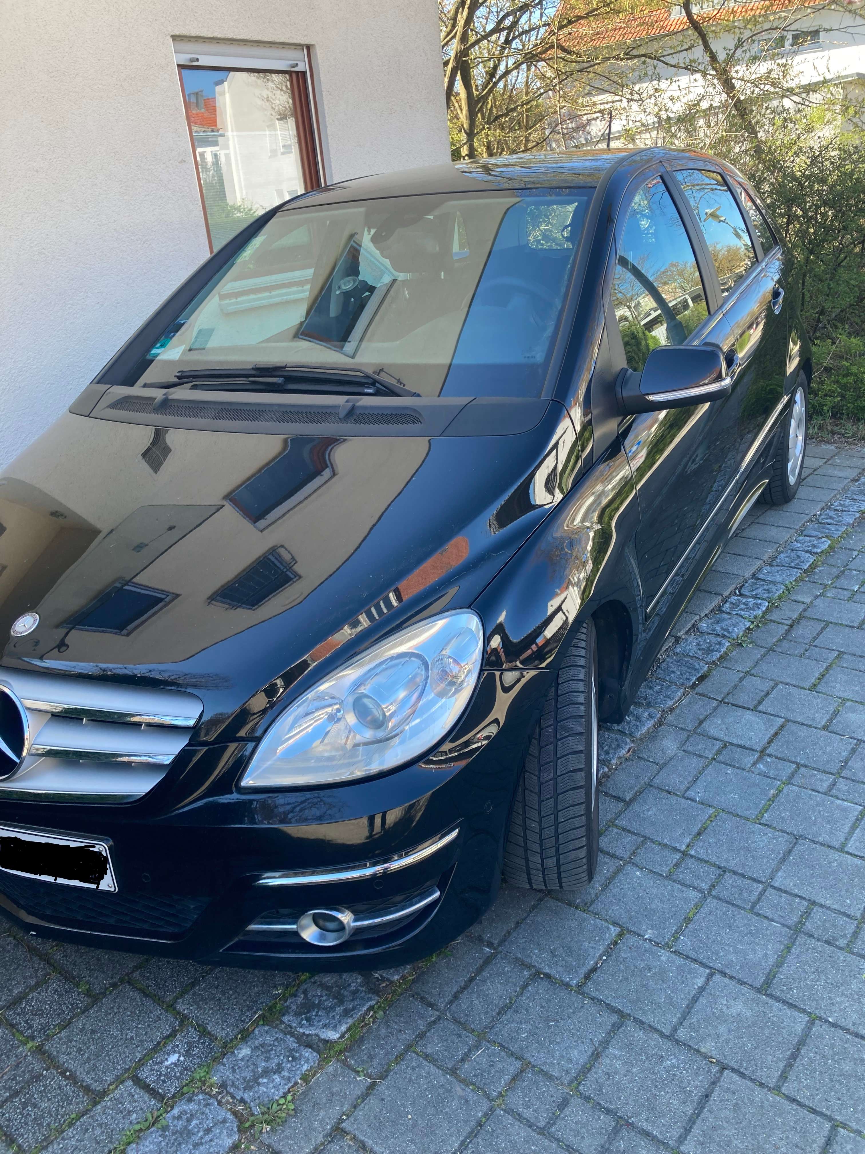 Second hand Mercedes Benz B-Class 200