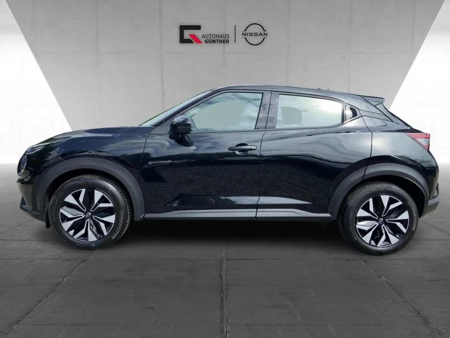 Nissan Juke ACENTA Komfort 1.0 DIG-T 114 PS 6MT Winter/Navi/Ca Zwart - 2