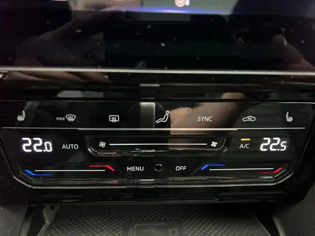 Volkswagen Passat view 12