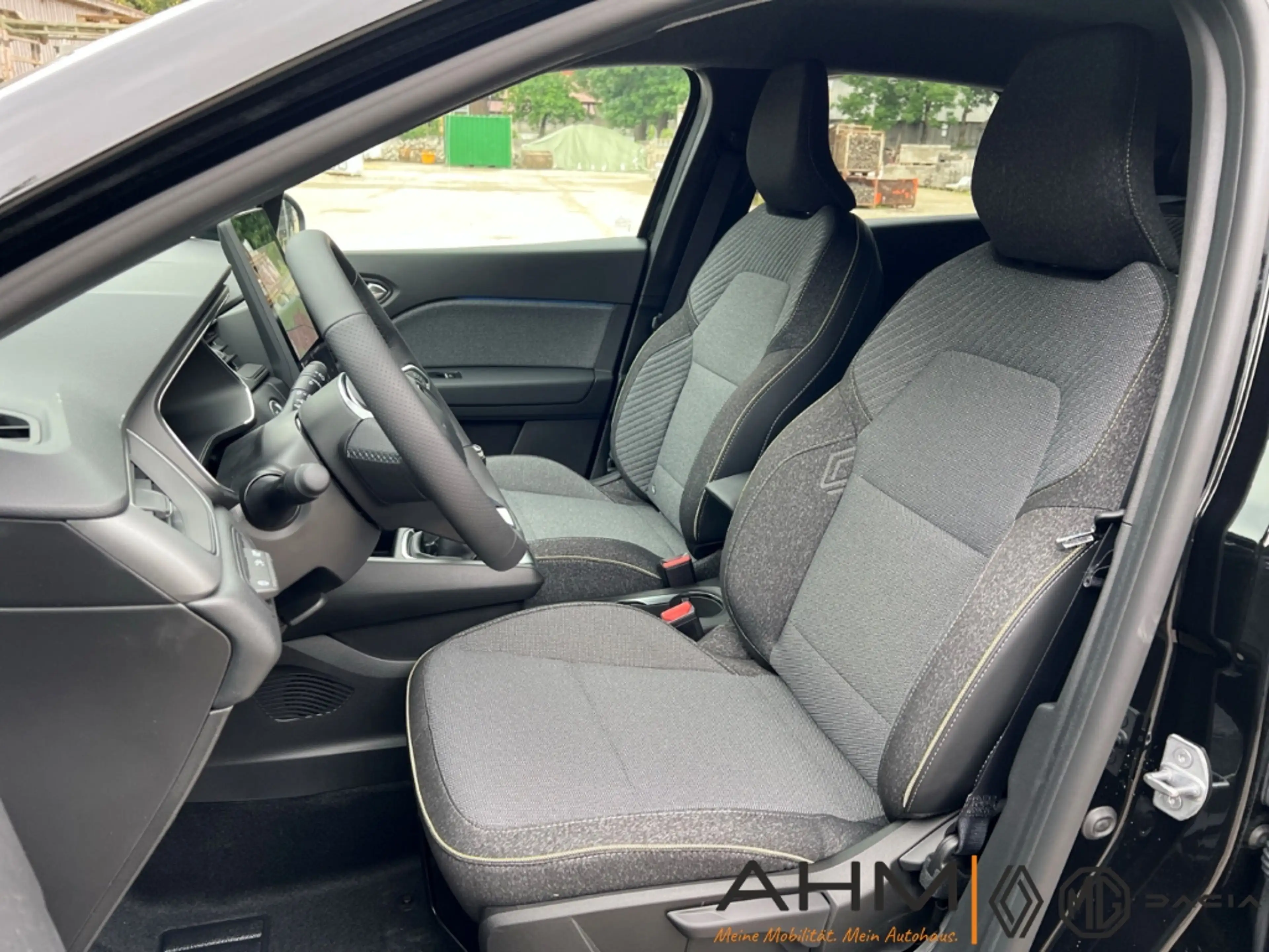 Renault Captur Techno TCe 90 Navigation Winter & Safety Paket Dig — photo 11