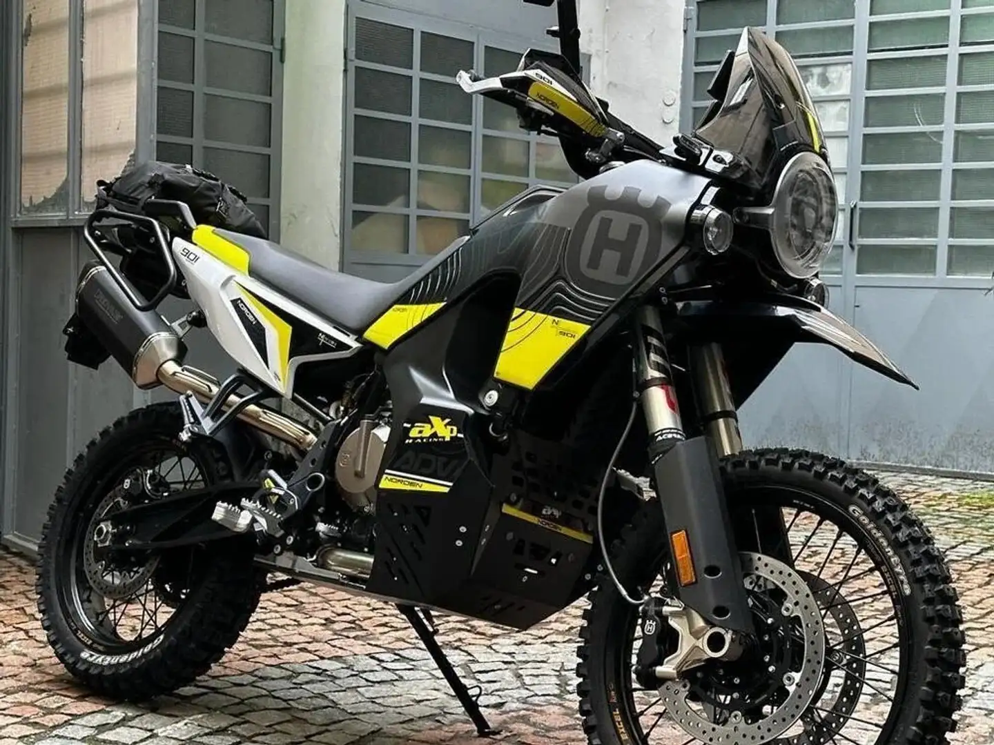 Husqvarna Norden 901 Grigio - 1
