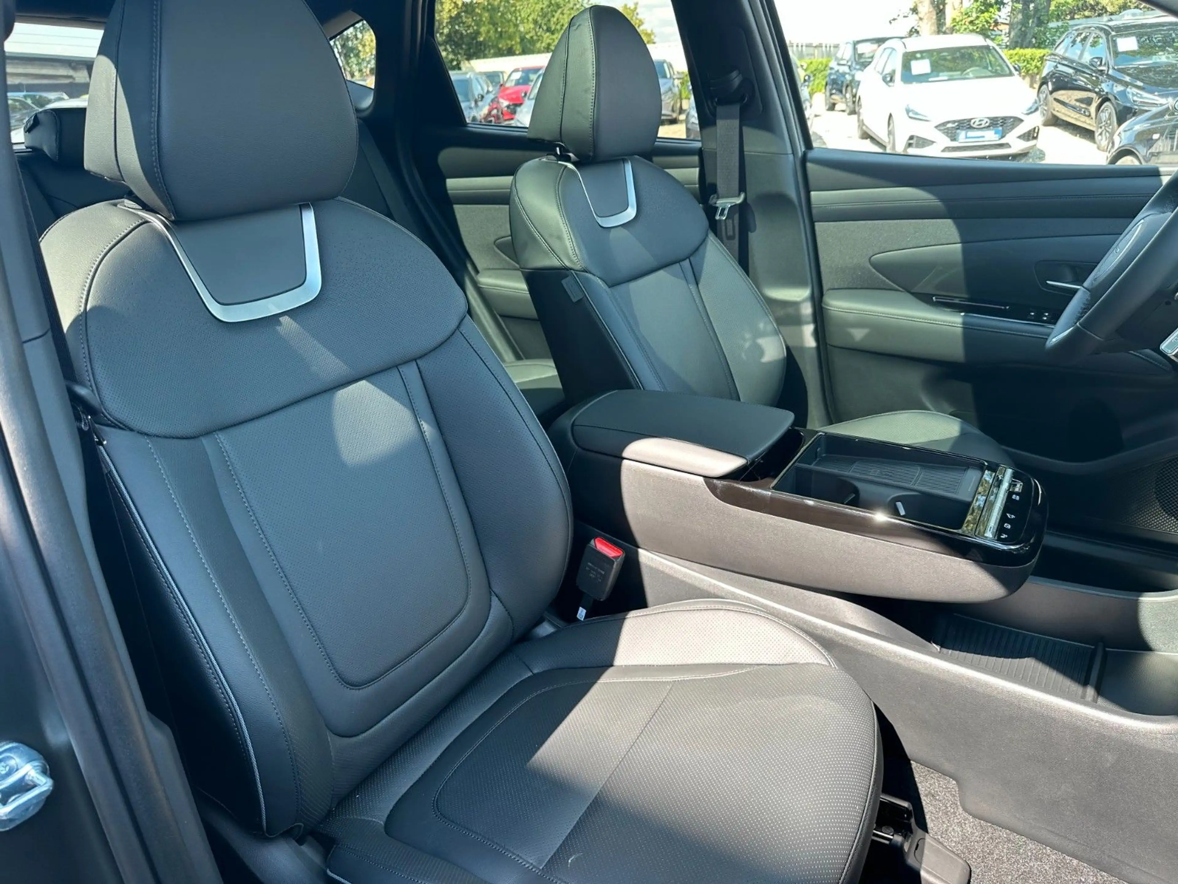 Hyundai TUCSON 1.6 T-GDi HEV 2WD Md. Shadow Sonderlack — photo 11
