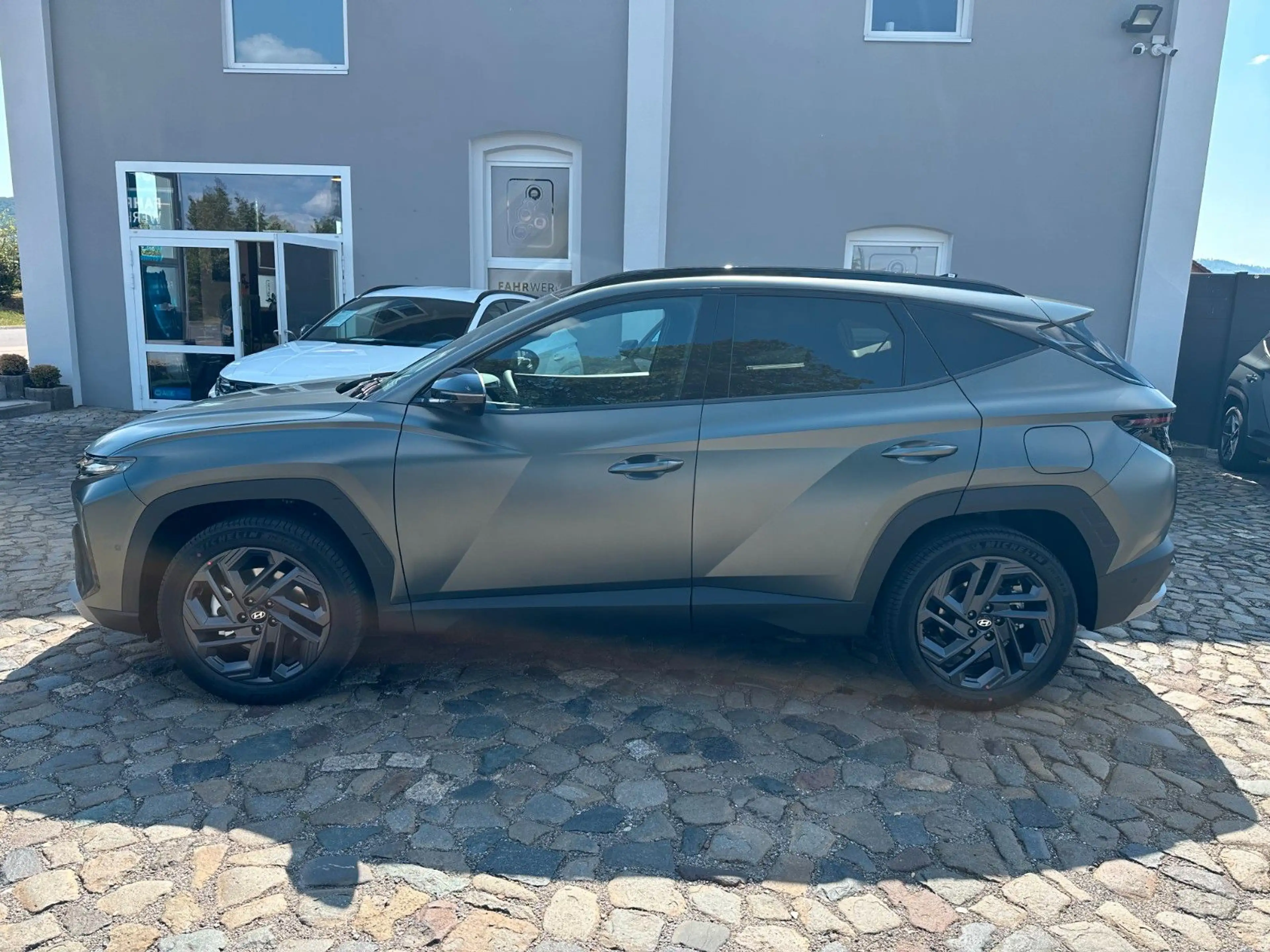 Hyundai TUCSON 1.6 T-GDi HEV 2WD Md. Shadow Sonderlack — photo 3