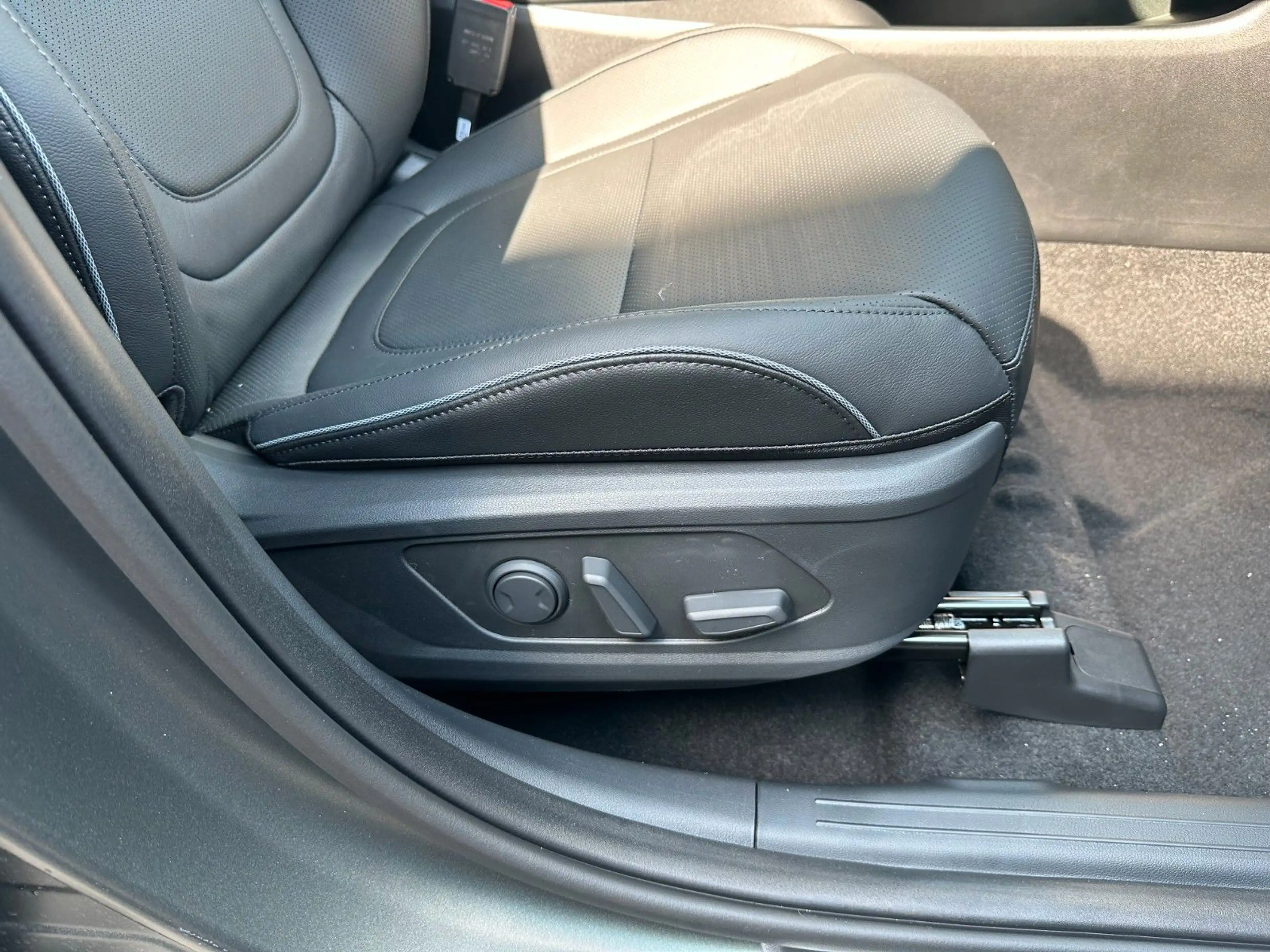 Hyundai TUCSON 1.6 T-GDi HEV 2WD Md. Shadow Sonderlack — photo 12
