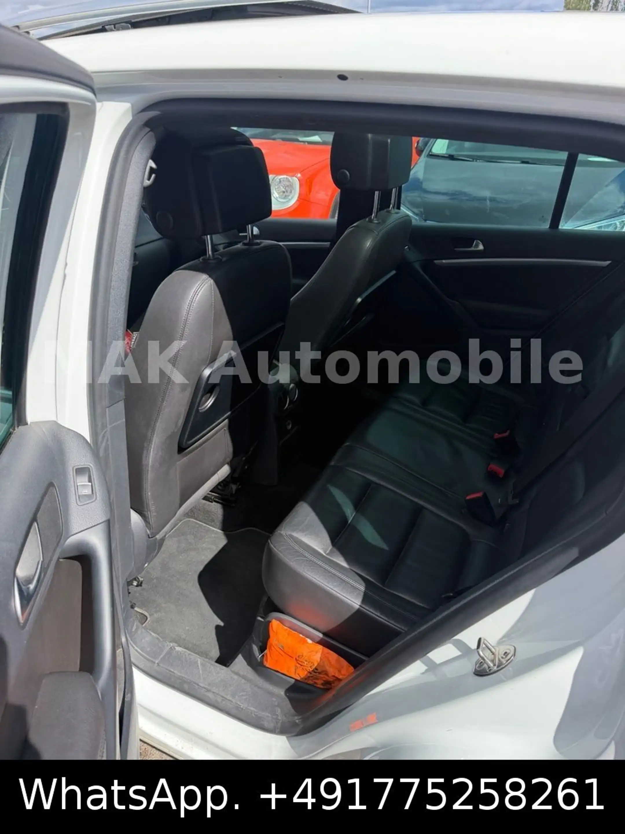 Volkswagen Tiguan 2.0 TDI R-Line DSG 4x4 Pano — photo 9