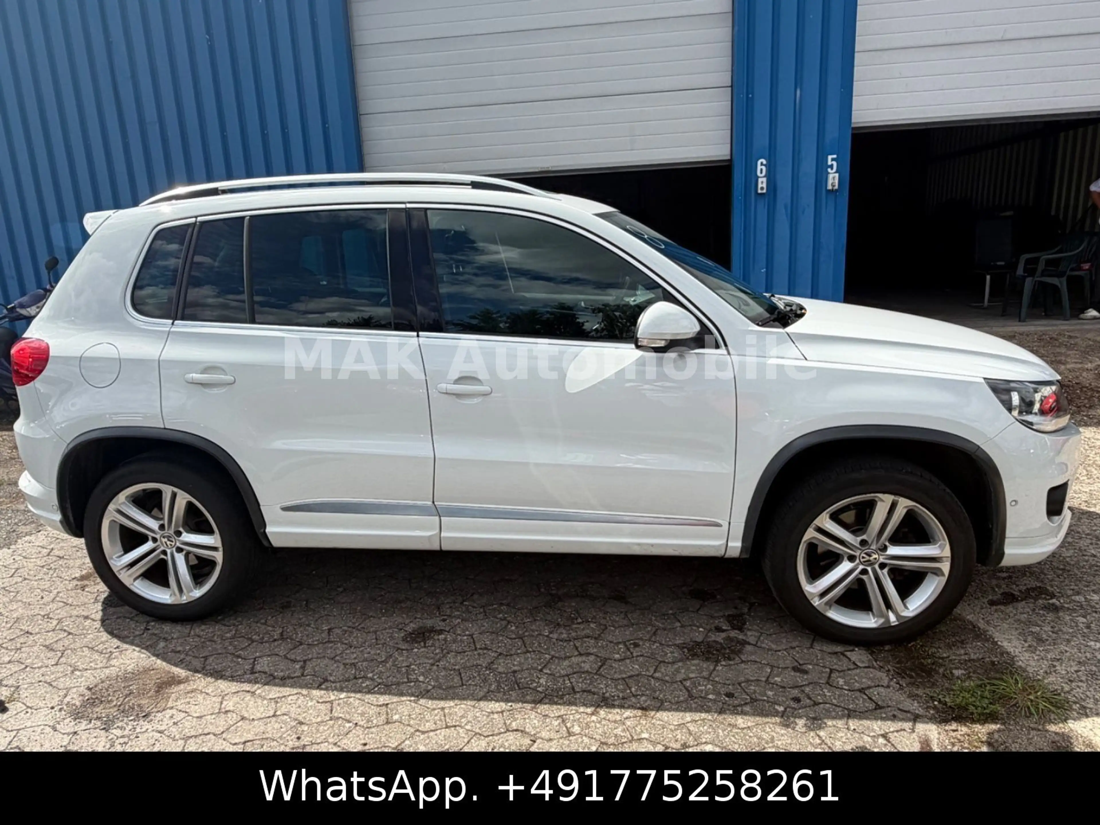 Volkswagen Tiguan 2.0 TDI R-Line DSG 4x4 Pano — photo 7
