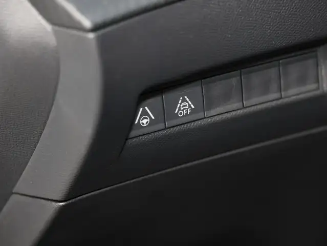 Peugeot 2008 view 8