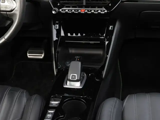 Peugeot 2008 view 12