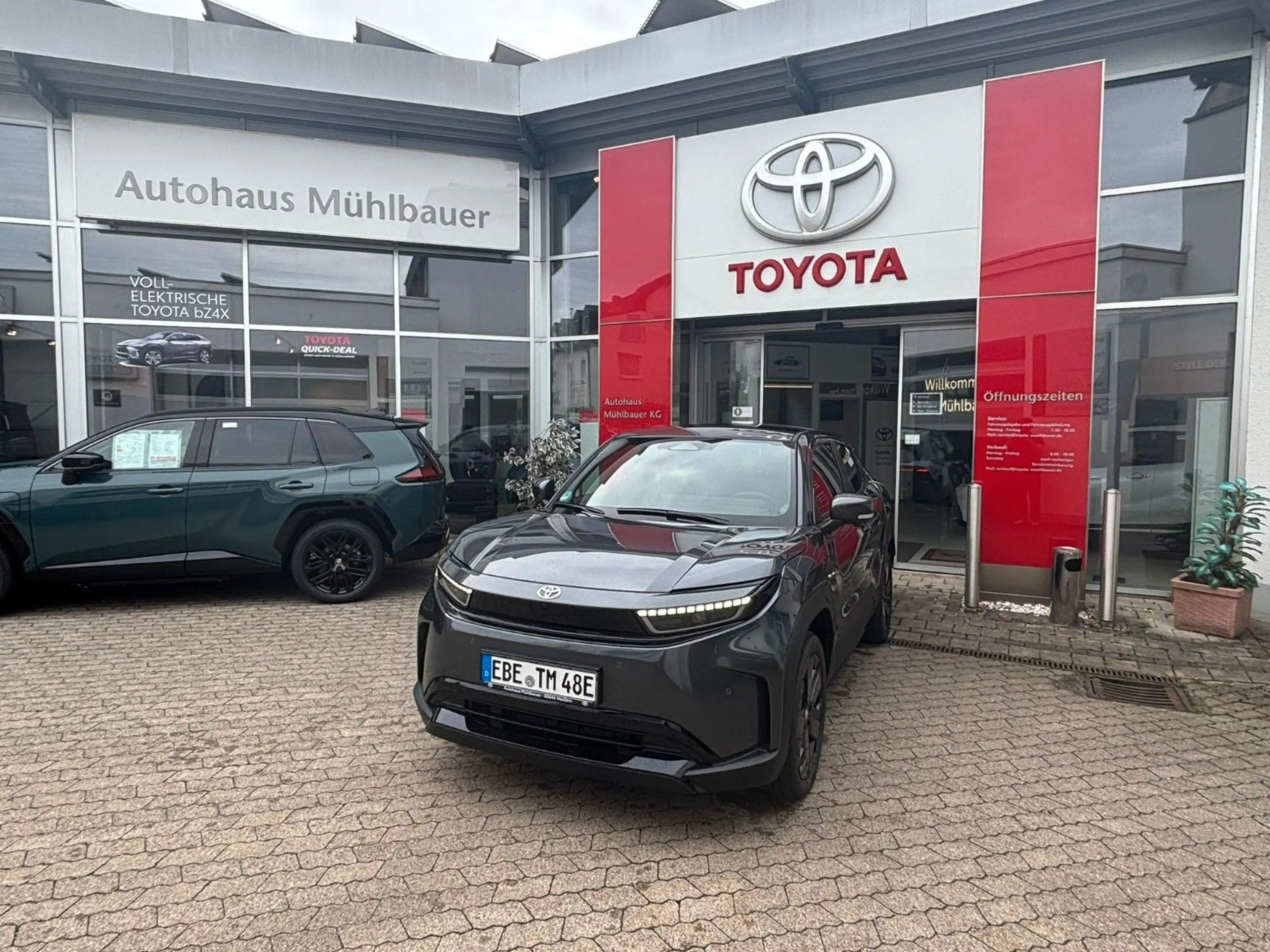 Toyota Urban Cruiser 61 kWh Lounge — photo 7