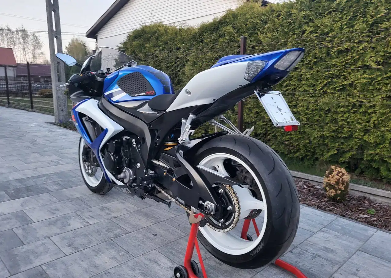 Suzuki GSX-R 750