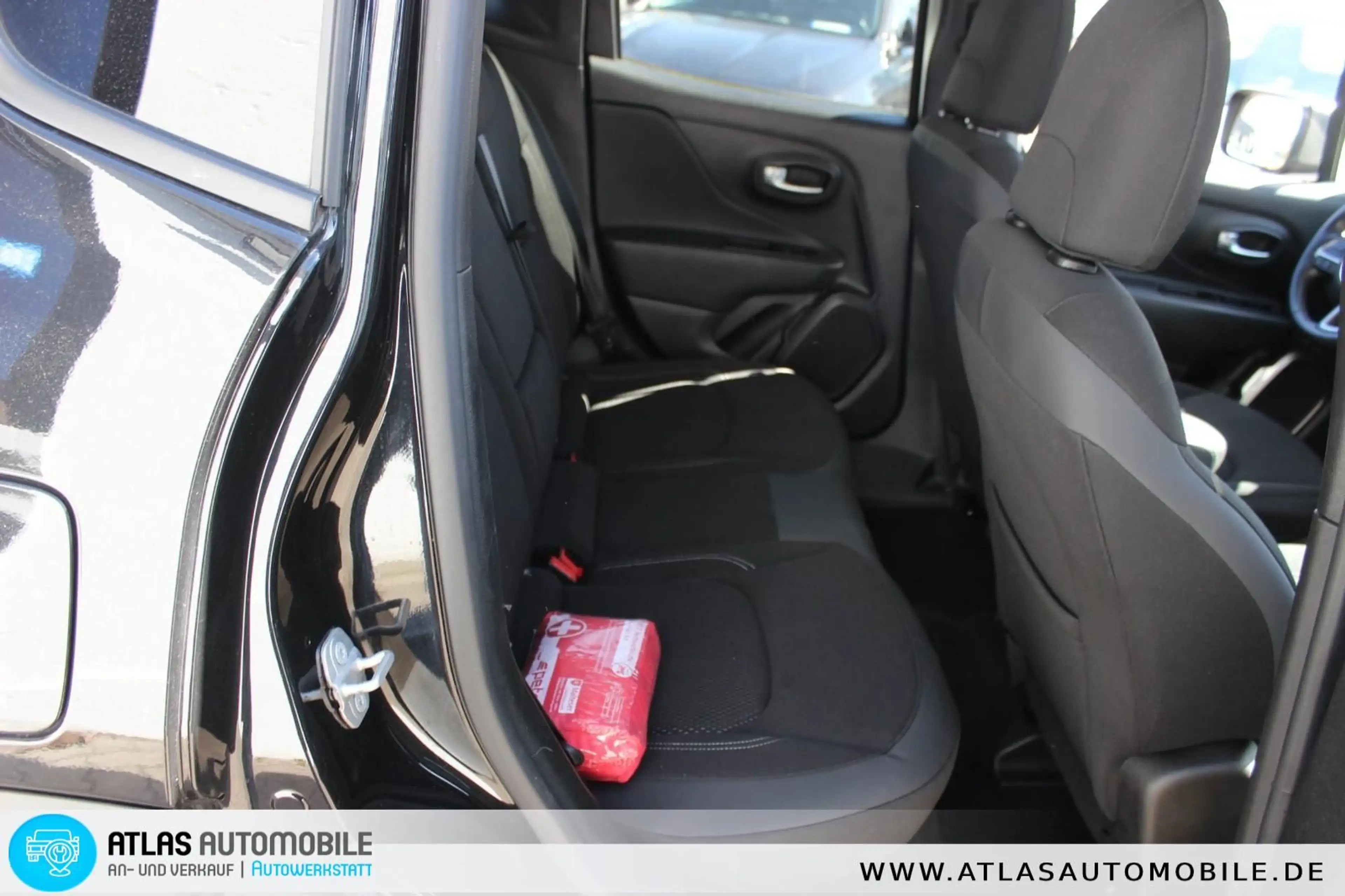 Jeep Renegade Limited FWD 1.3 T-GDI  Automatik Navi — photo 10