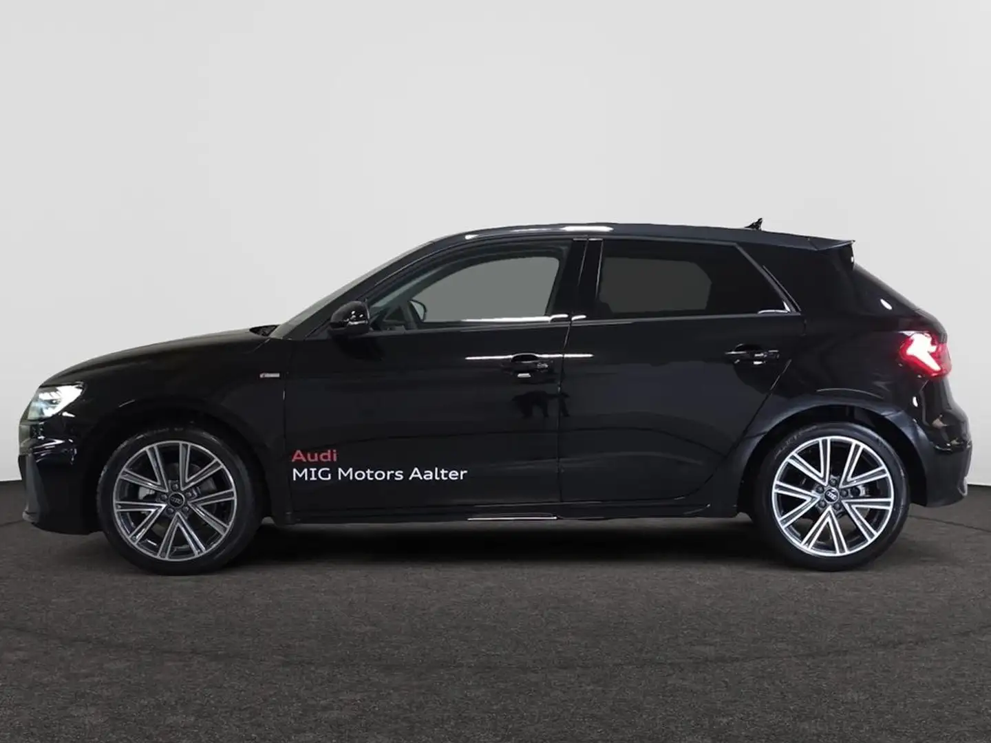Audi A1 Sportback Business Edition S line TFSI Schwarz - 2