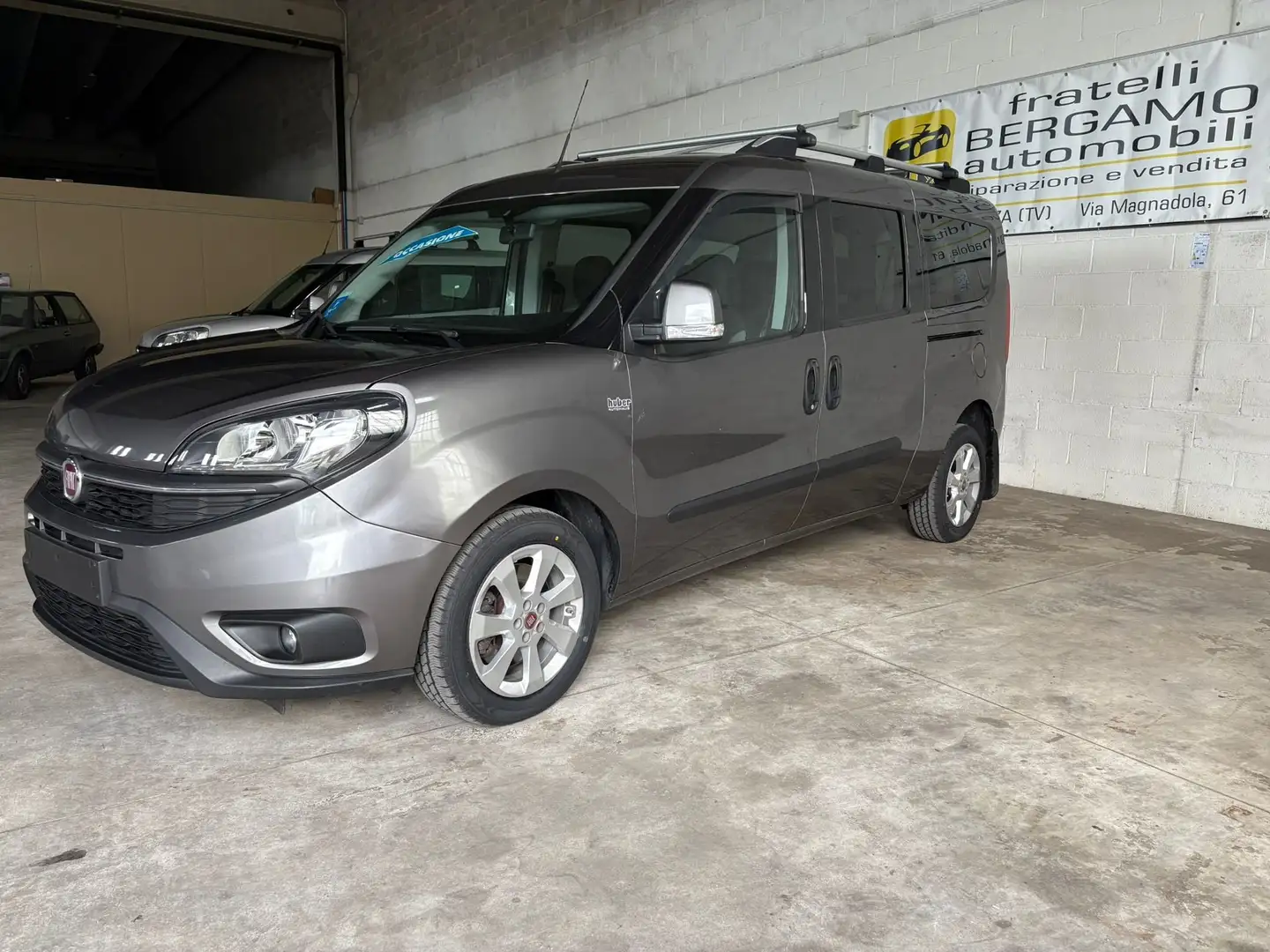 Fiat Doblo MAXI 1.6 m-jet 120cv AUTOVETTURA!!! Grau - 1