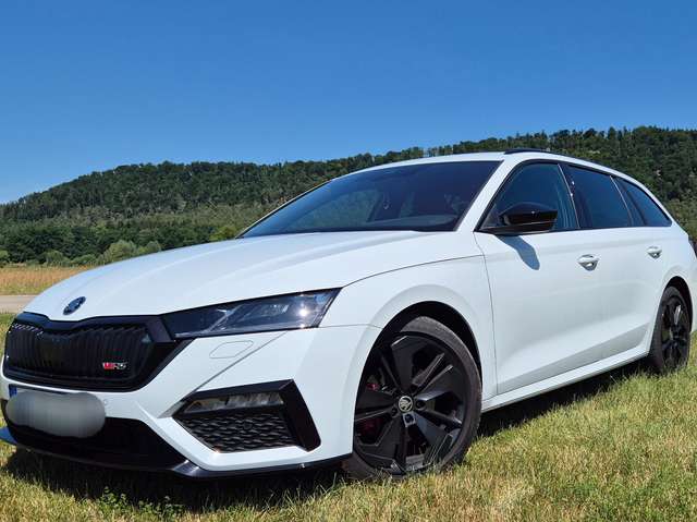 Imagine Skoda Octavia Octavia Combi 2.0 TDI DSG RS
