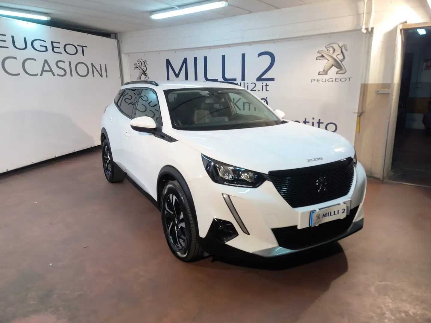 Peugeot 2008 2008 II 2020 1.2 puretech Allure 130CV EAT8 Bianco - 1