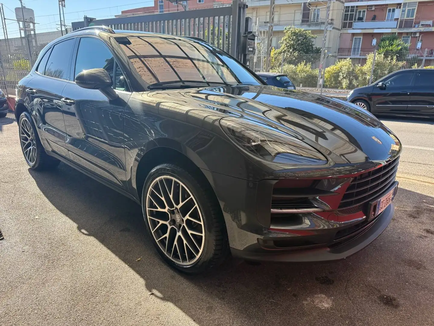 Porsche Macan 2.0 245cv pdk Gris - 2