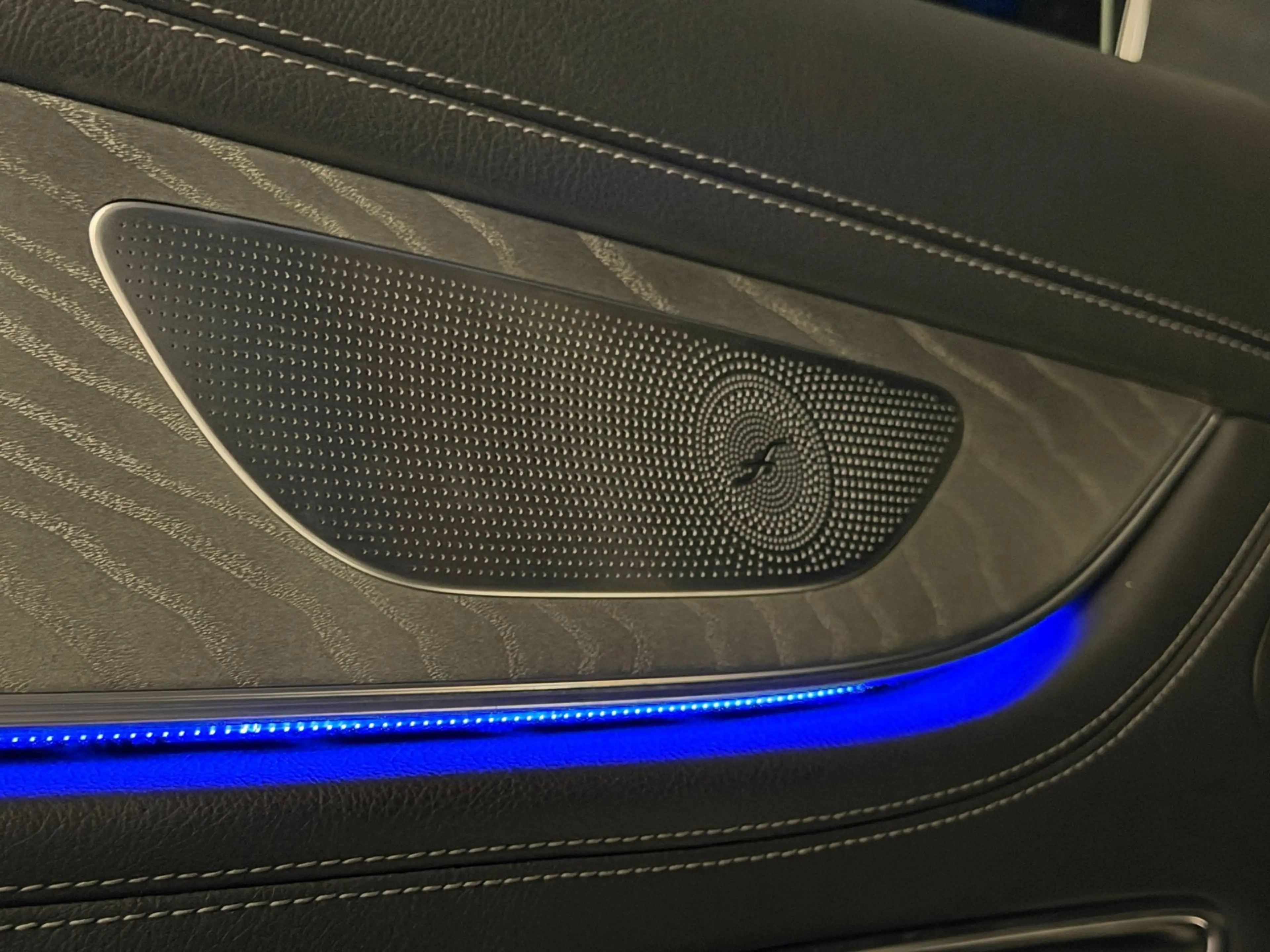 Mercedes-Benz CLS 450 4Matic AMG Premium+ Full Options Burmester Schuifd — photo 40