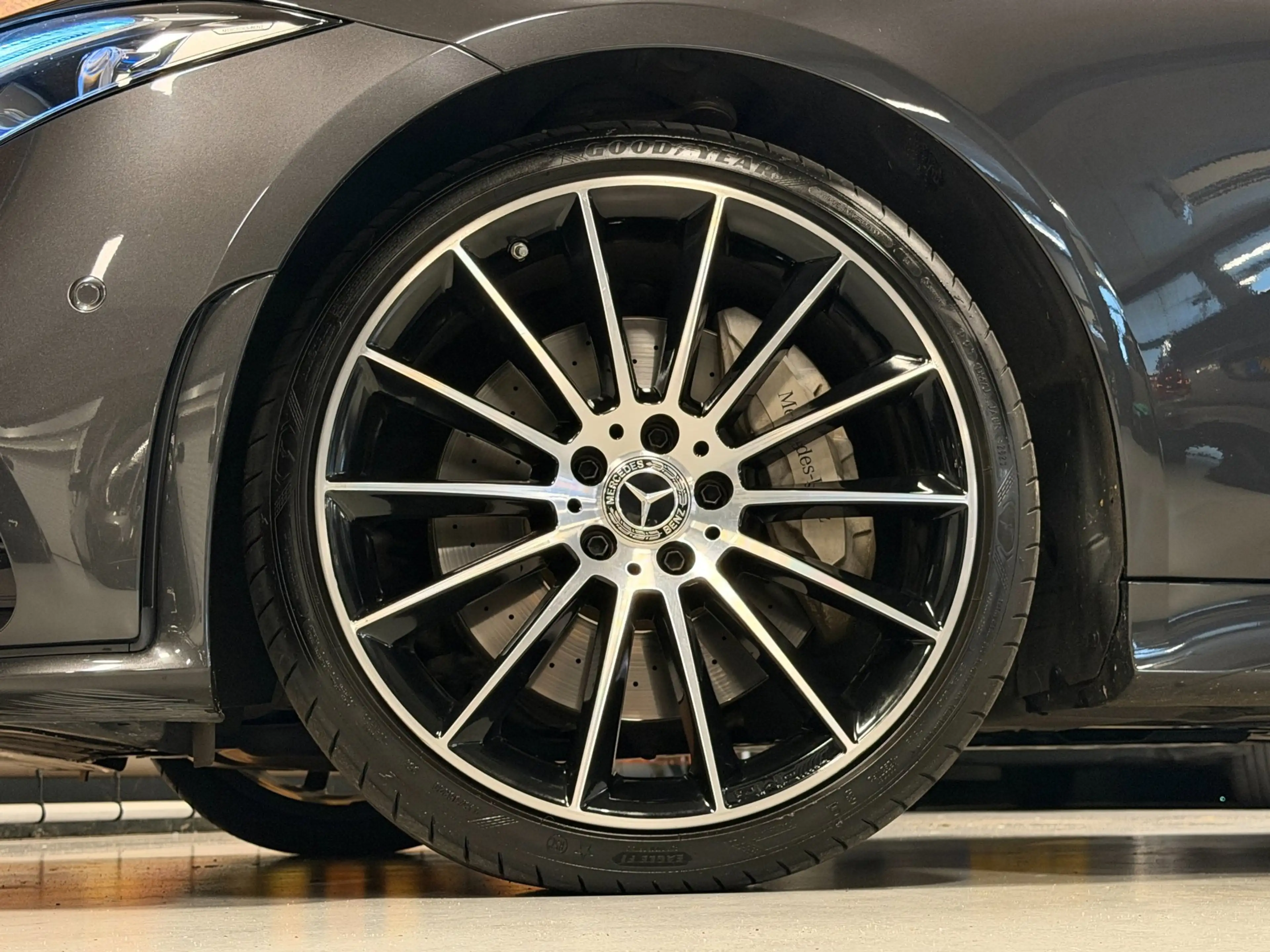 Mercedes-Benz CLS 450 4Matic AMG Premium+ Full Options Burmester Schuifd — photo 11