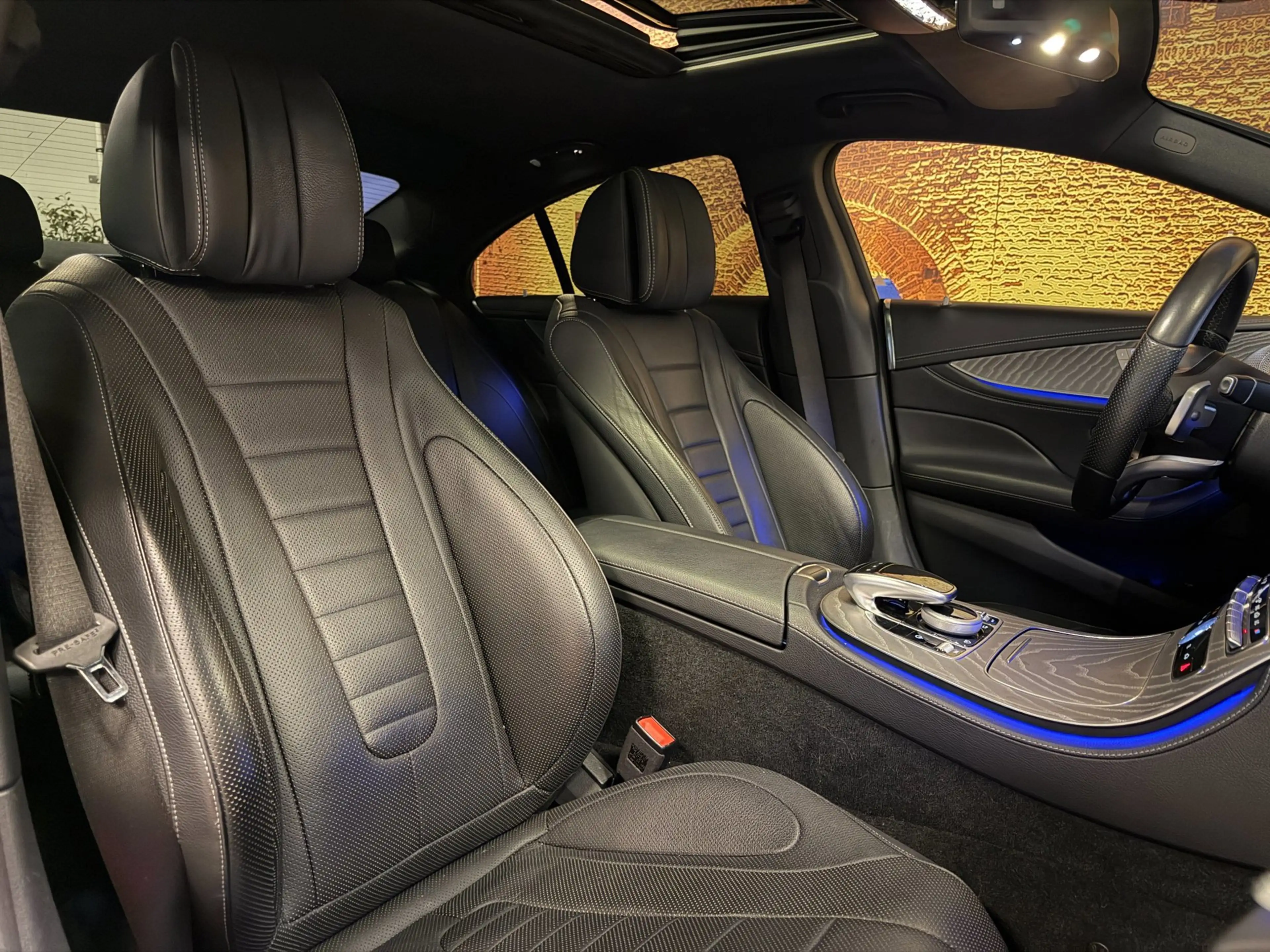 Mercedes-Benz CLS 450 4Matic AMG Premium+ Full Options Burmester Schuifd — photo 17
