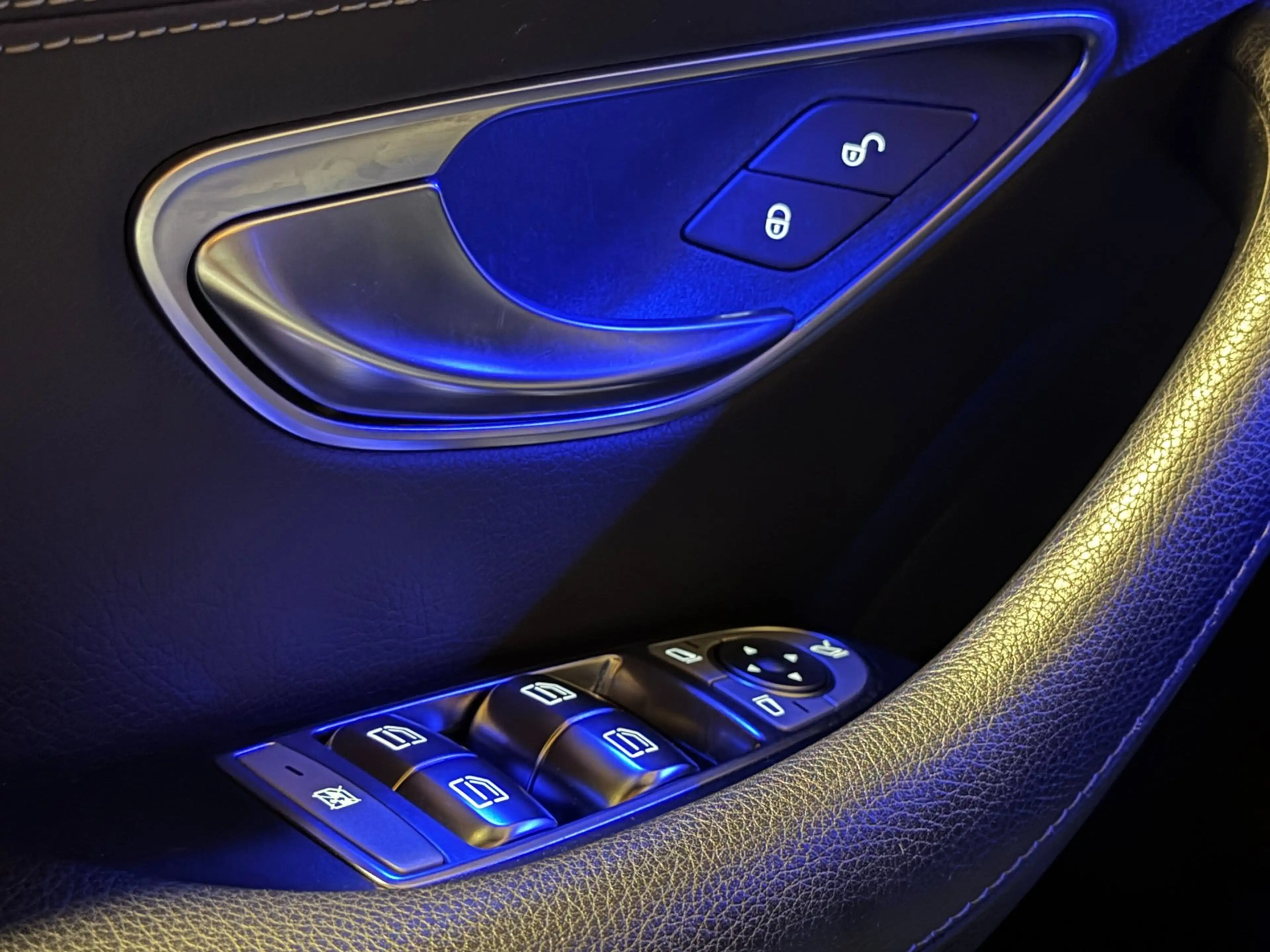 Mercedes-Benz CLS 450 4Matic AMG Premium+ Full Options Burmester Schuifd — photo 38