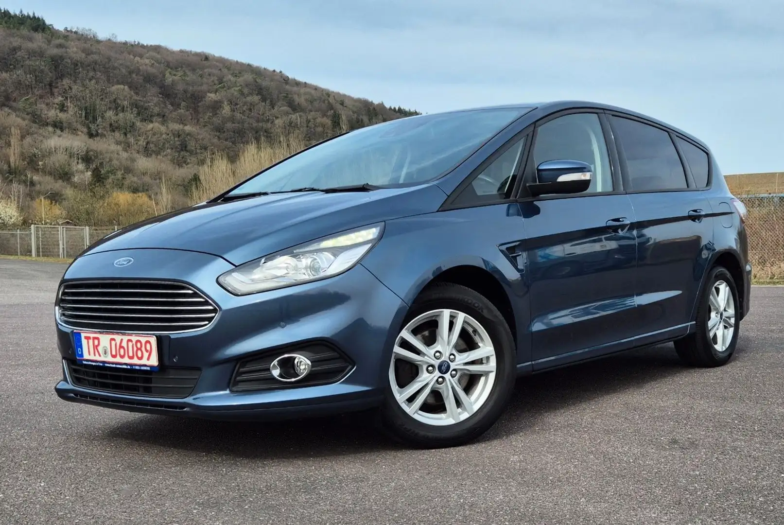 Ford S-Max S-MAX Business 1.5, 7 Sitzer, Navi, Kamera. Blu/Azzurro - 1
