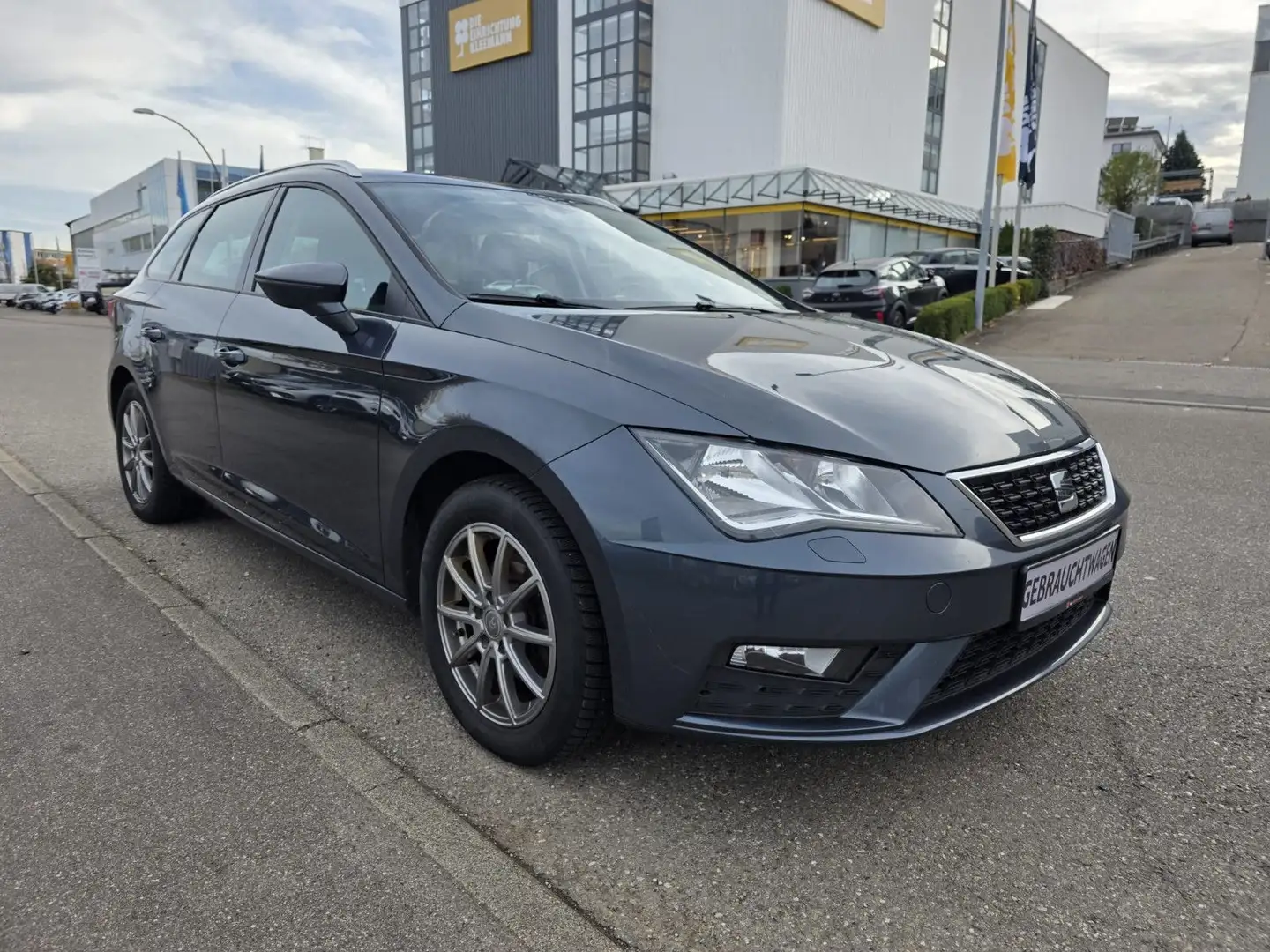 SEAT Leon ST Style*1.Hand* Grau - 1