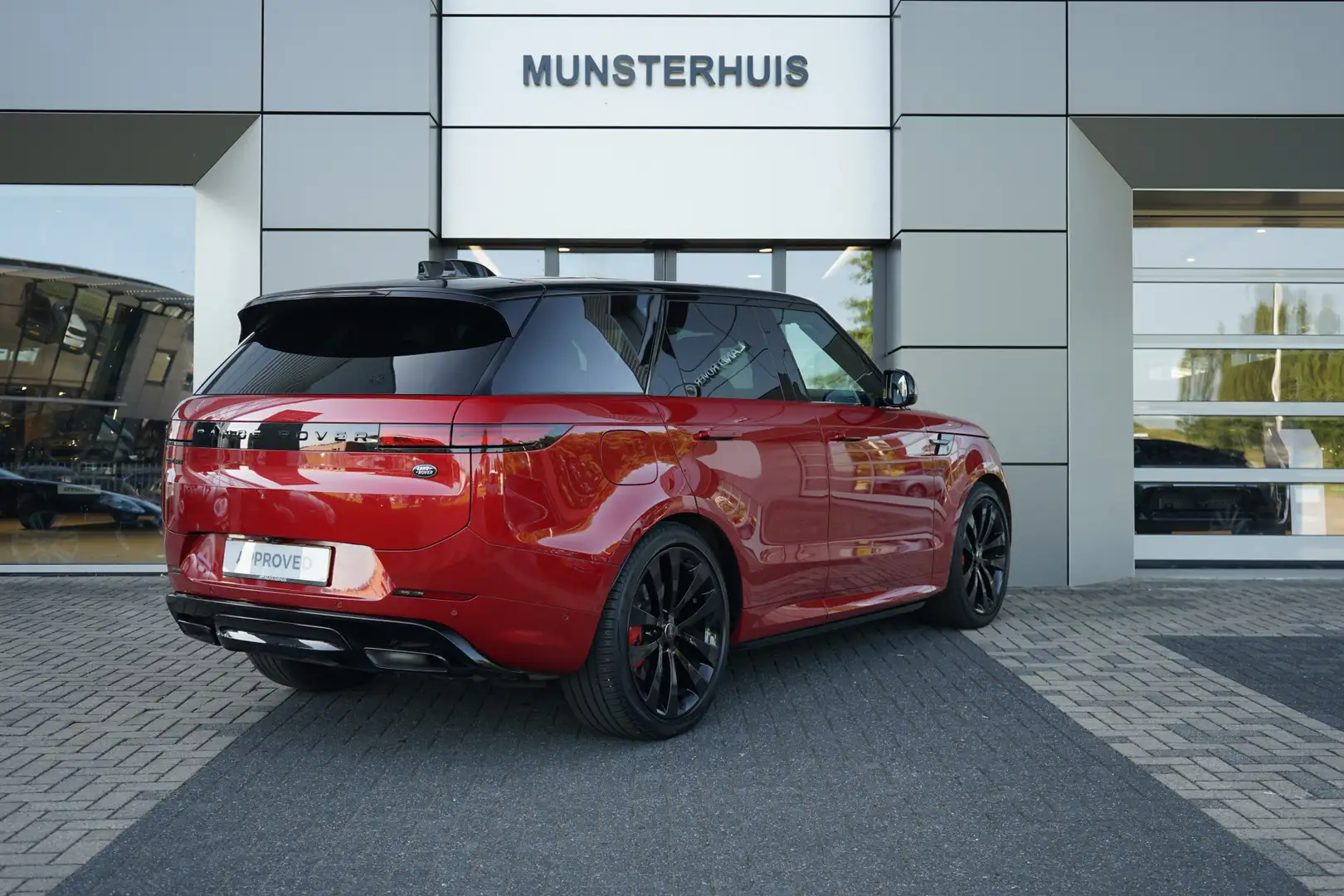 Land Rover Range Rover Sport 3.0 P510e First Edition | Vierwielbesturing | Koel Rood - 2