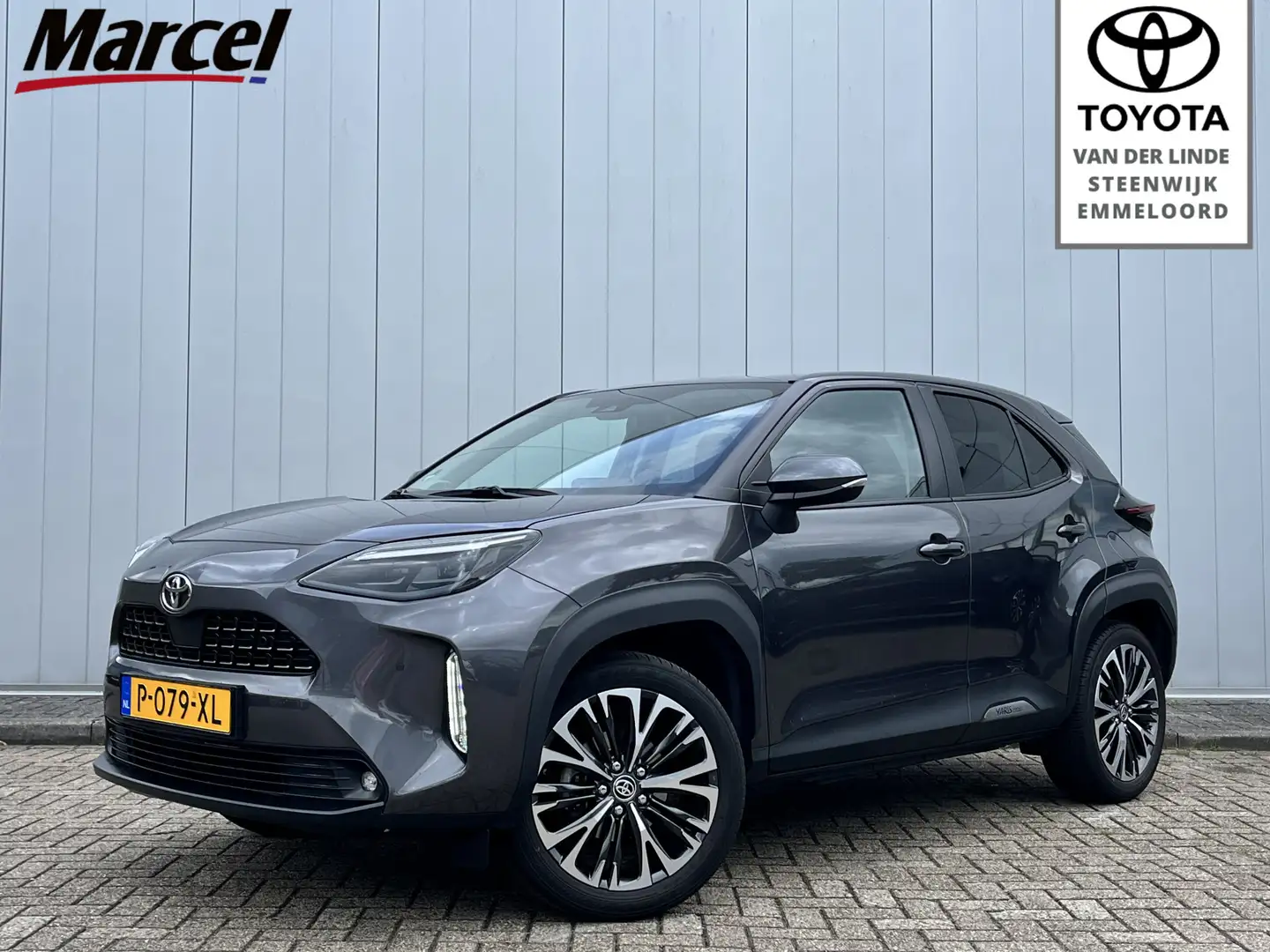 Toyota Yaris Cross 1.5 VVT-I Executive NL auto PDC Head Up Stoelverwa Gris - 1