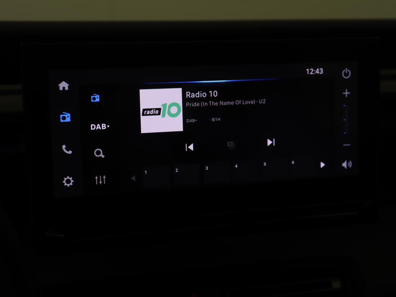 Citroen C3 1.2 Turbo 100pk Plus — photo 15