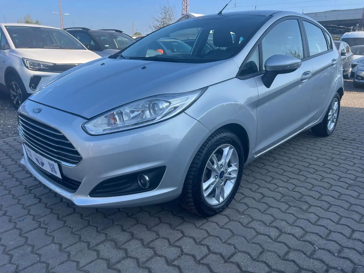 Ford Fiesta Trend Silber - 2