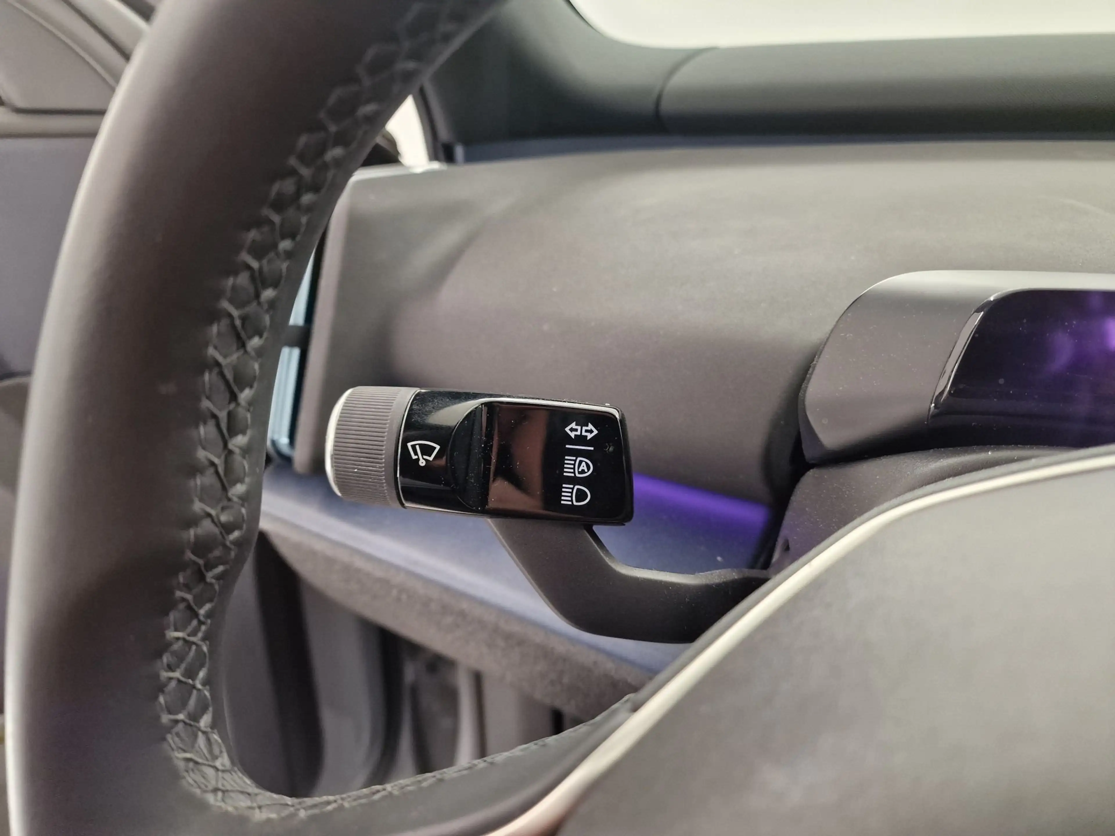 Volvo EX30 PLUS EXTENDED RANGE +TAL VAN OPTIES — photo 13